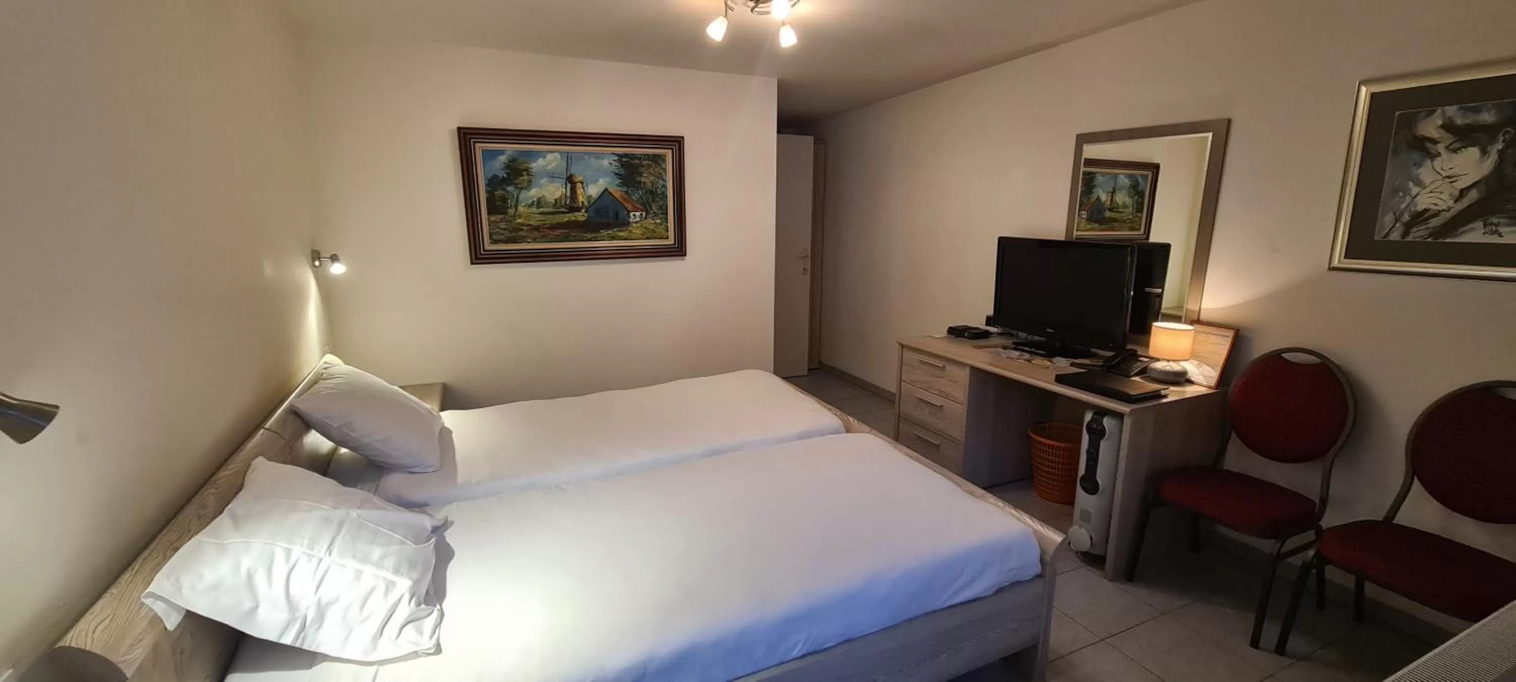 Bedroom, Bed in Alliance Hotel Ieper Centrum