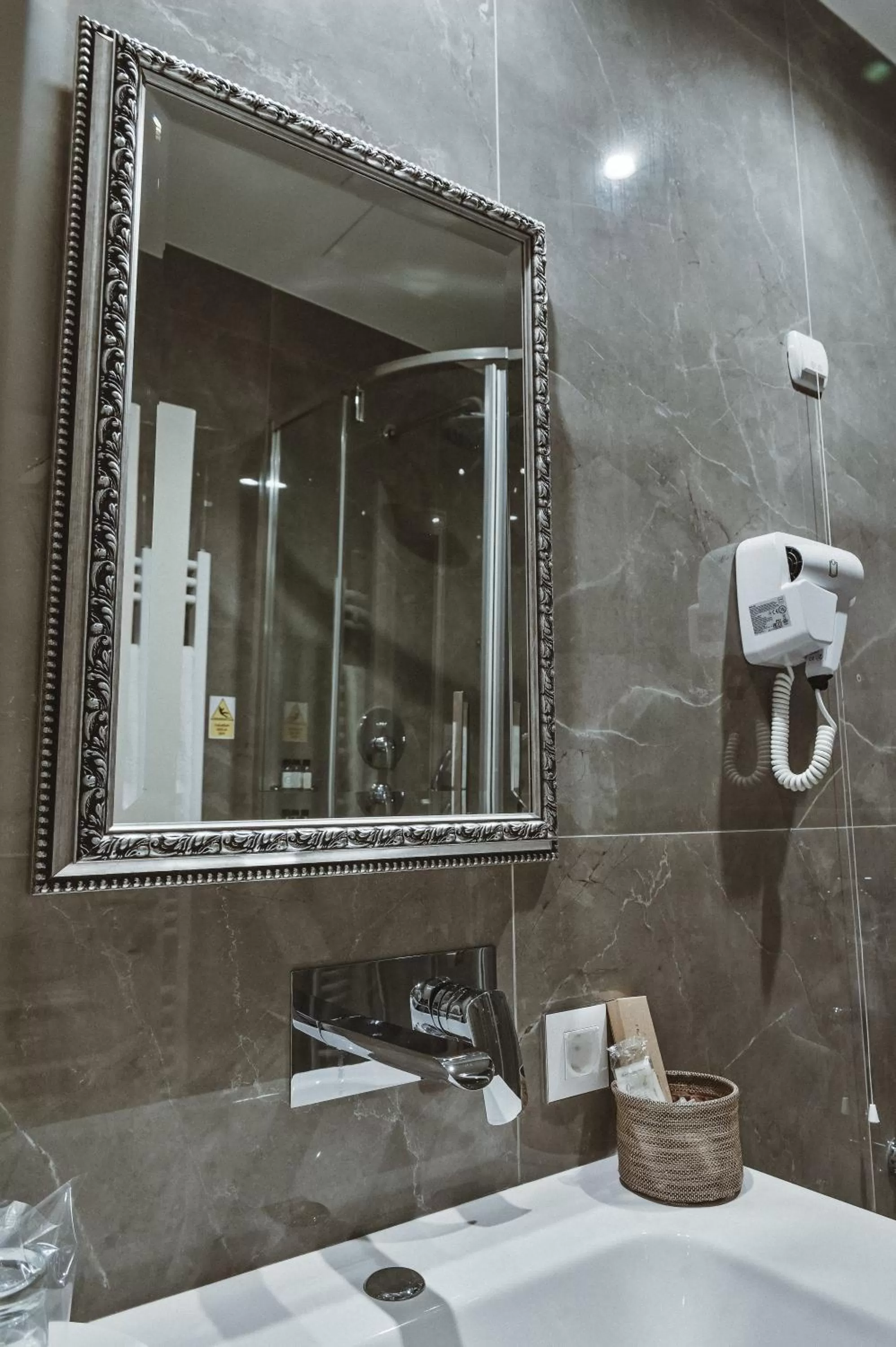 Shower, Bathroom in Garni hotel BARUT