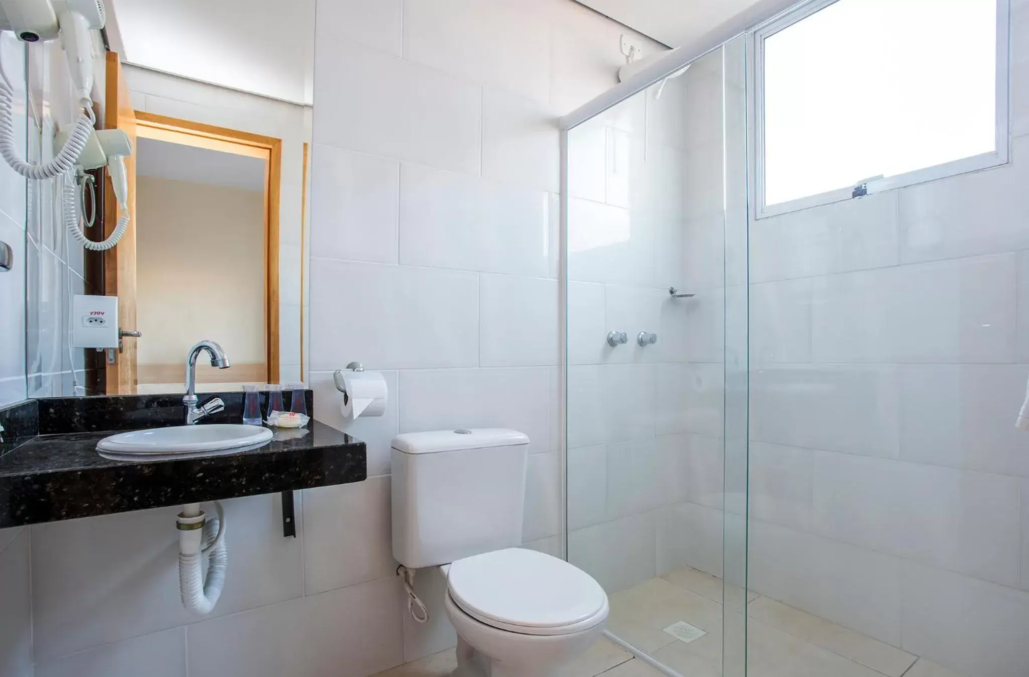 Standard Twin Room in Hotel Metrópole Paulínia Standard Twin Room in Hotel Metrópole Paulínia