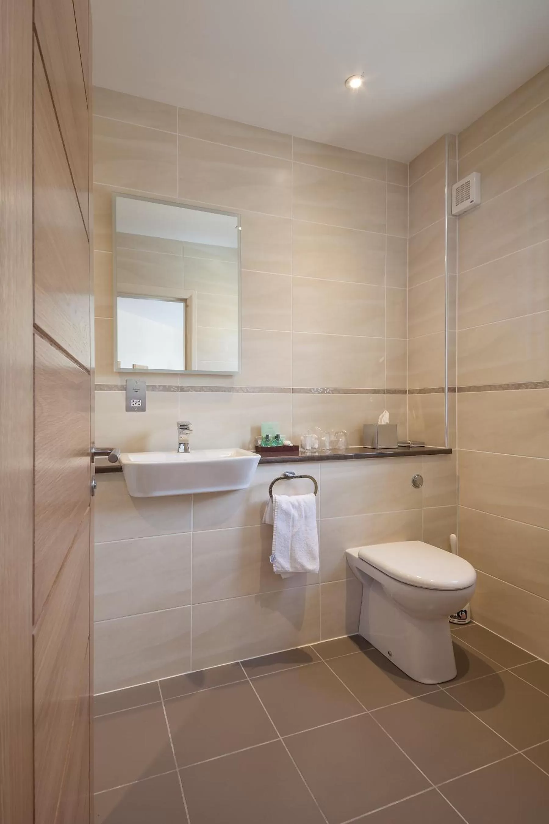 Toilet in Moorings Hotel