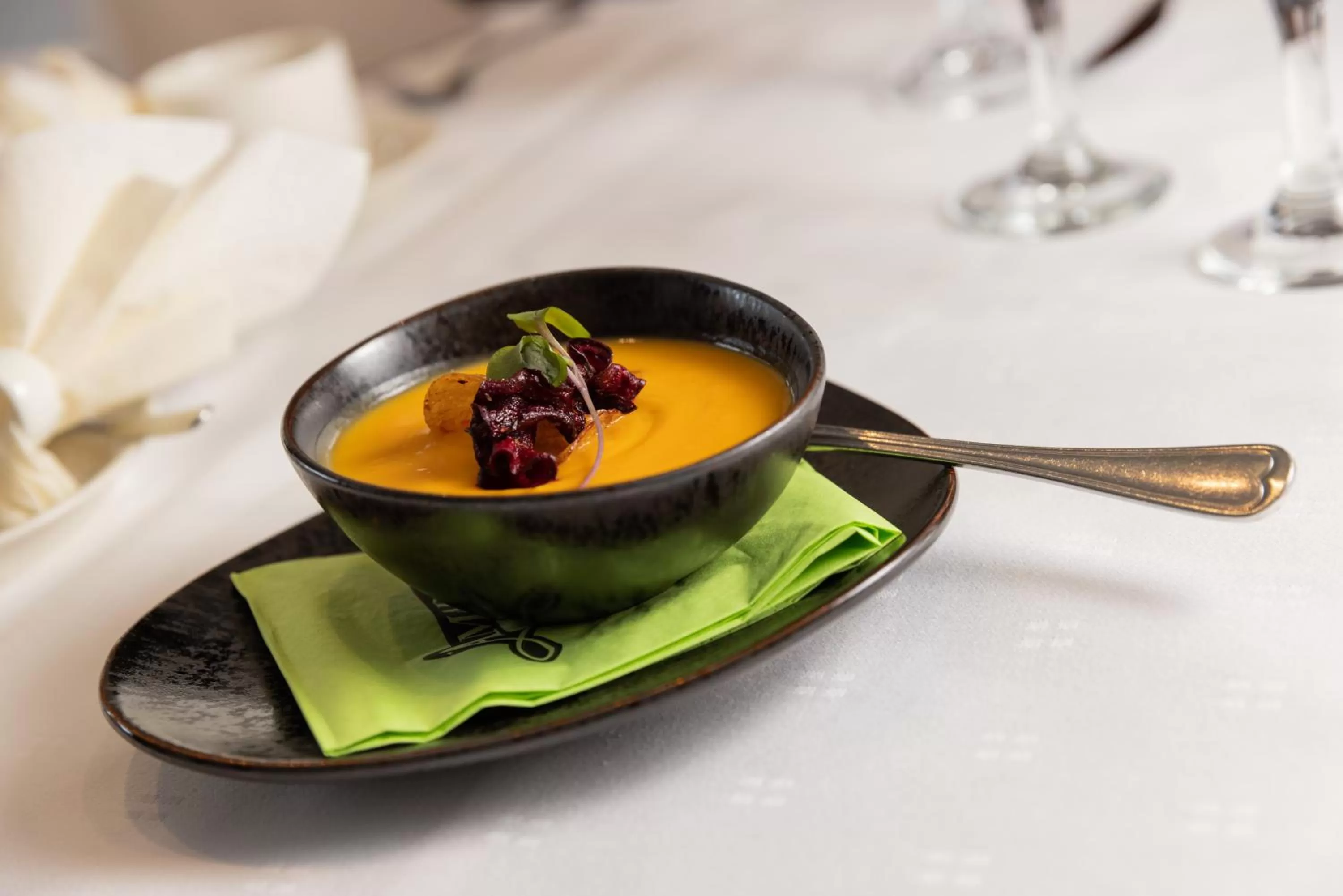 Restaurant/places to eat in Hotel Amado