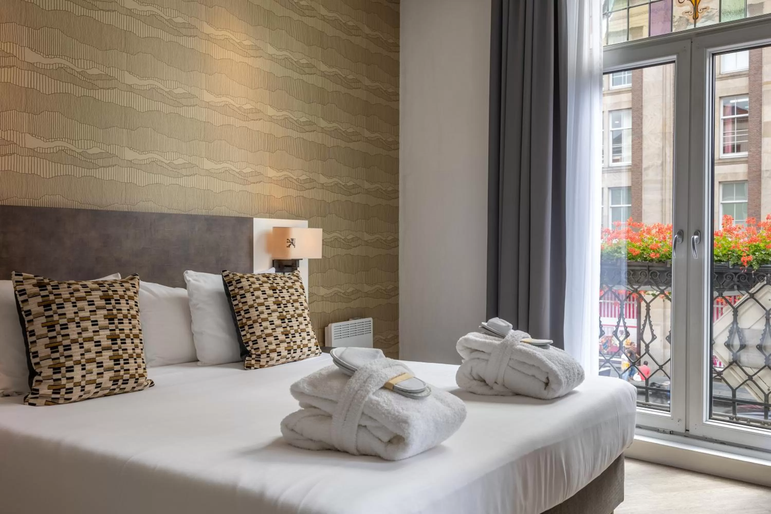 Bed in Hotel Amsterdam De Roode Leeuw