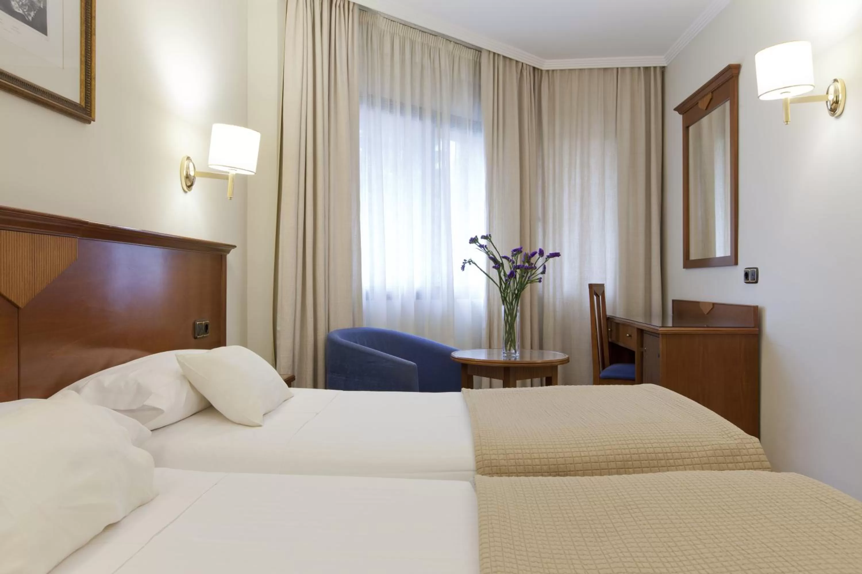 Bedroom, Bed in Porcel Alixares