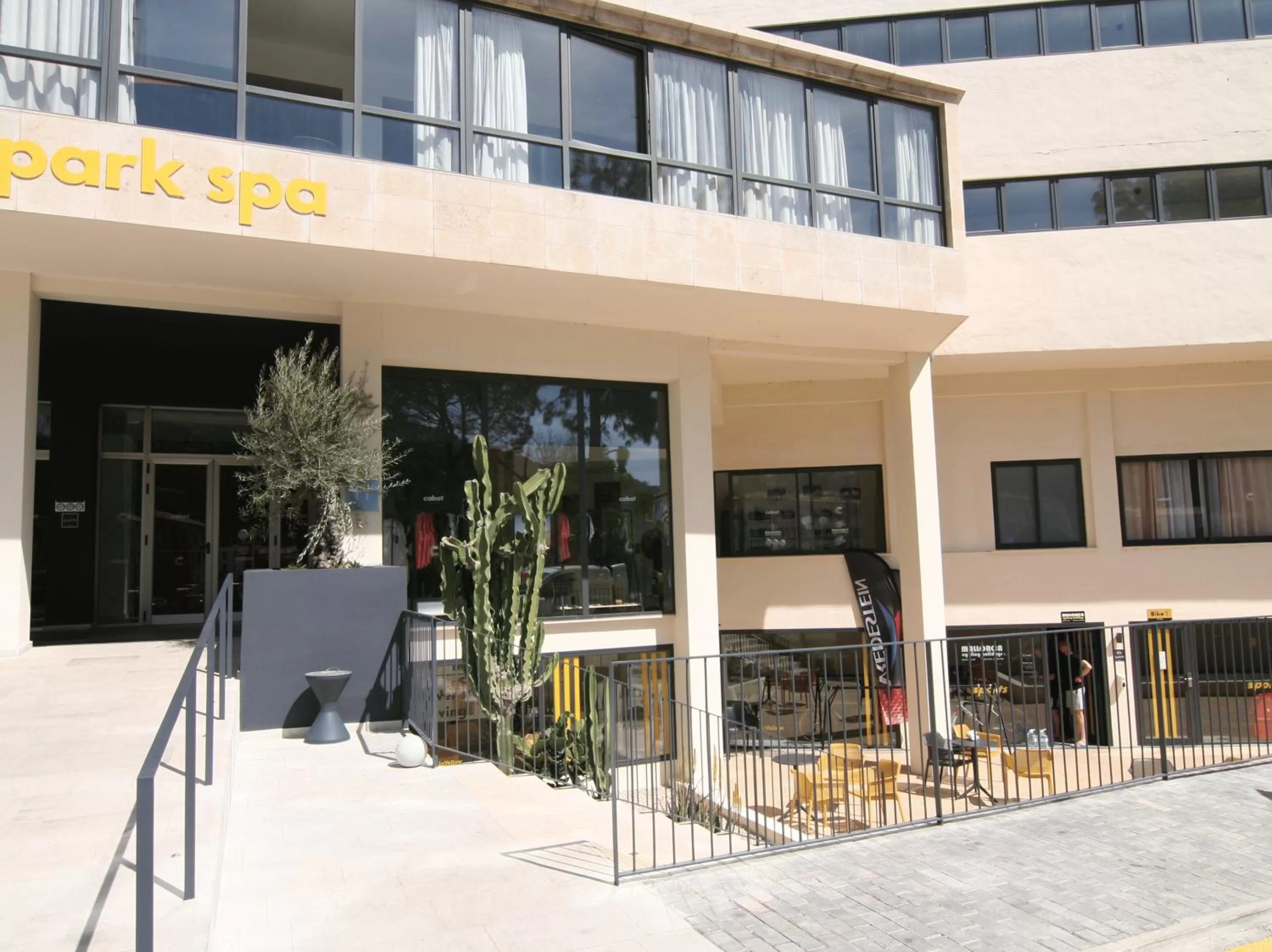 Cycling in Cabot Pollensa Park Spa