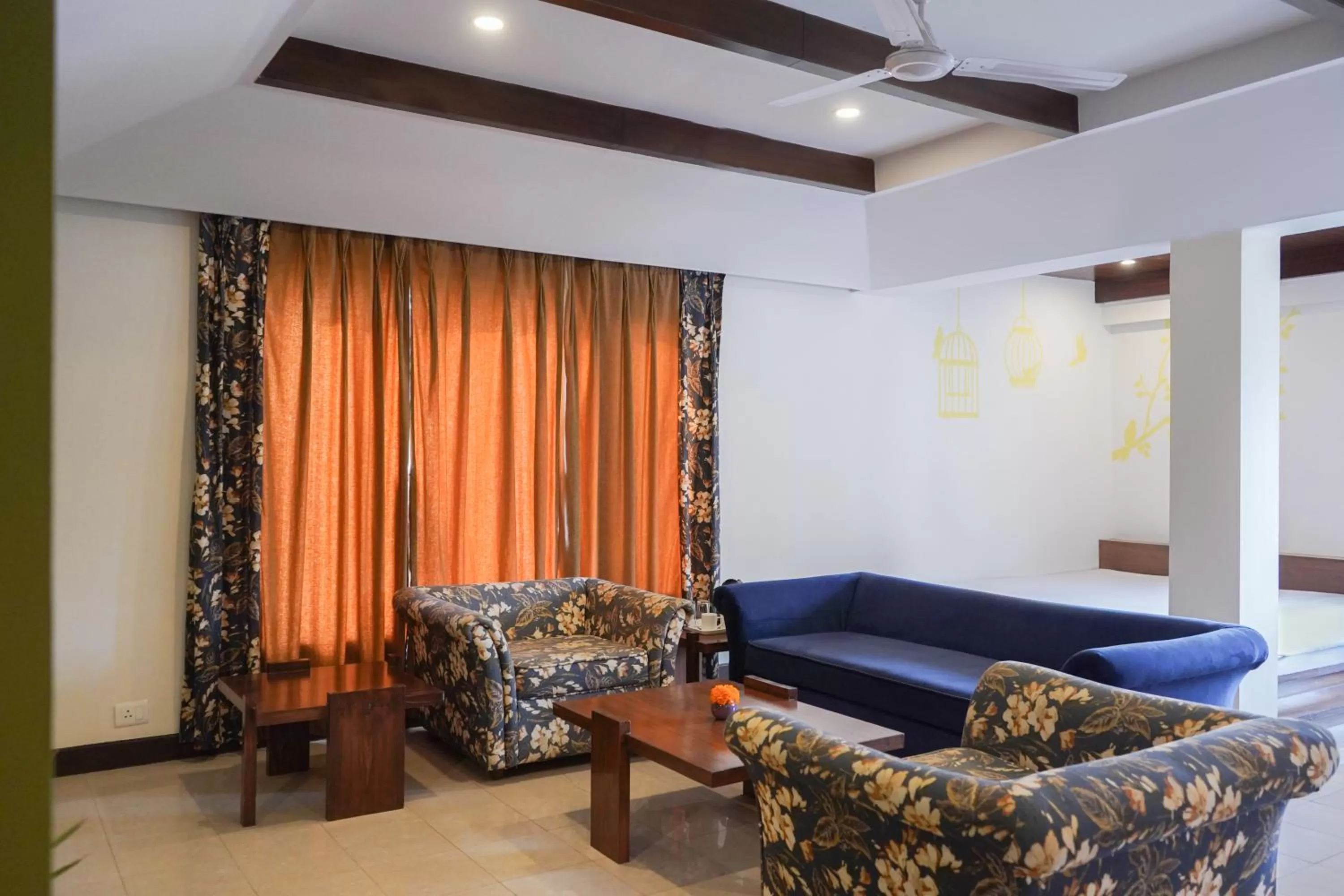 Living room in Country Inn Nature Resort Bhimtal