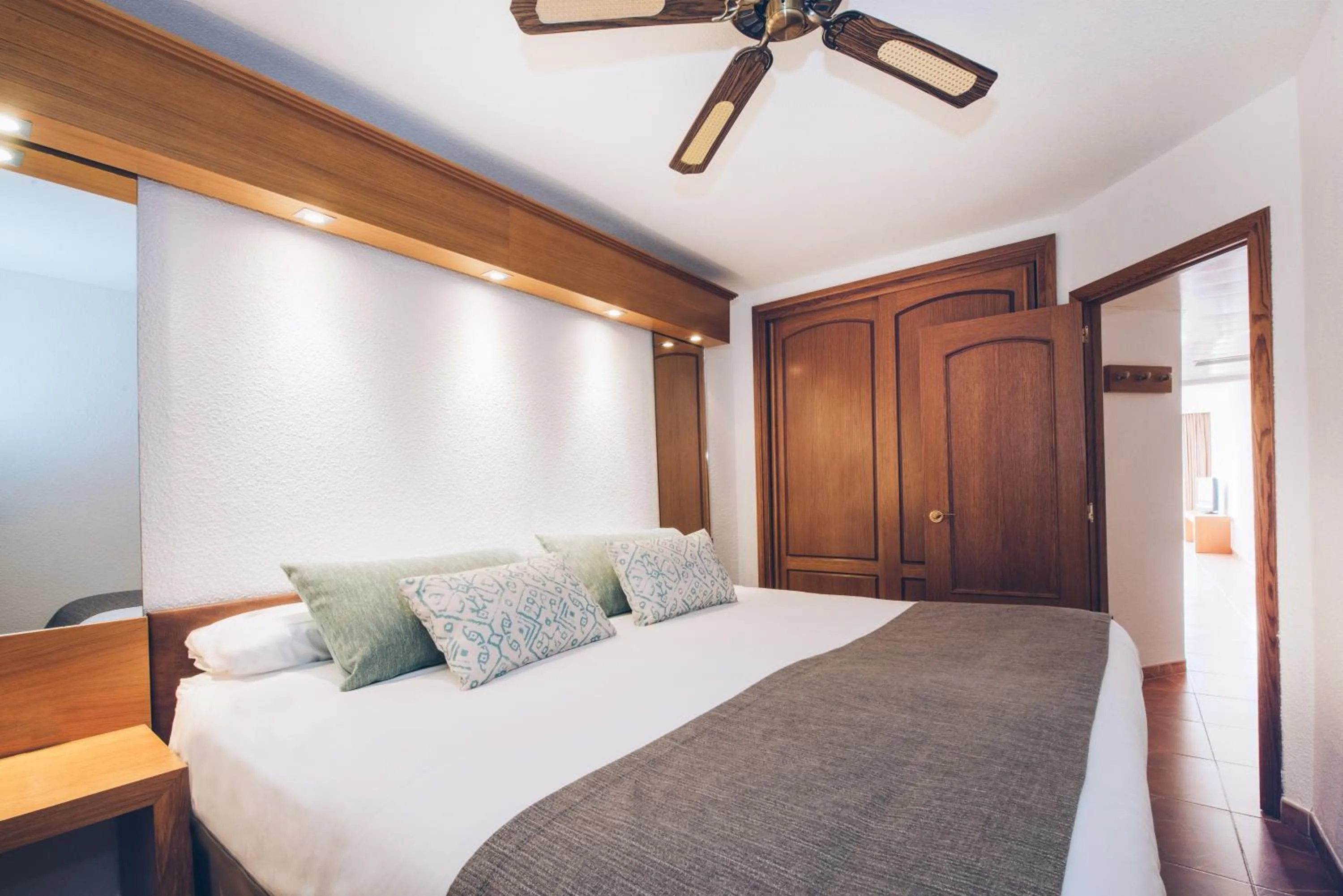 Bed in Iberostar Selection Jardín del Sol Suites - Adults Only