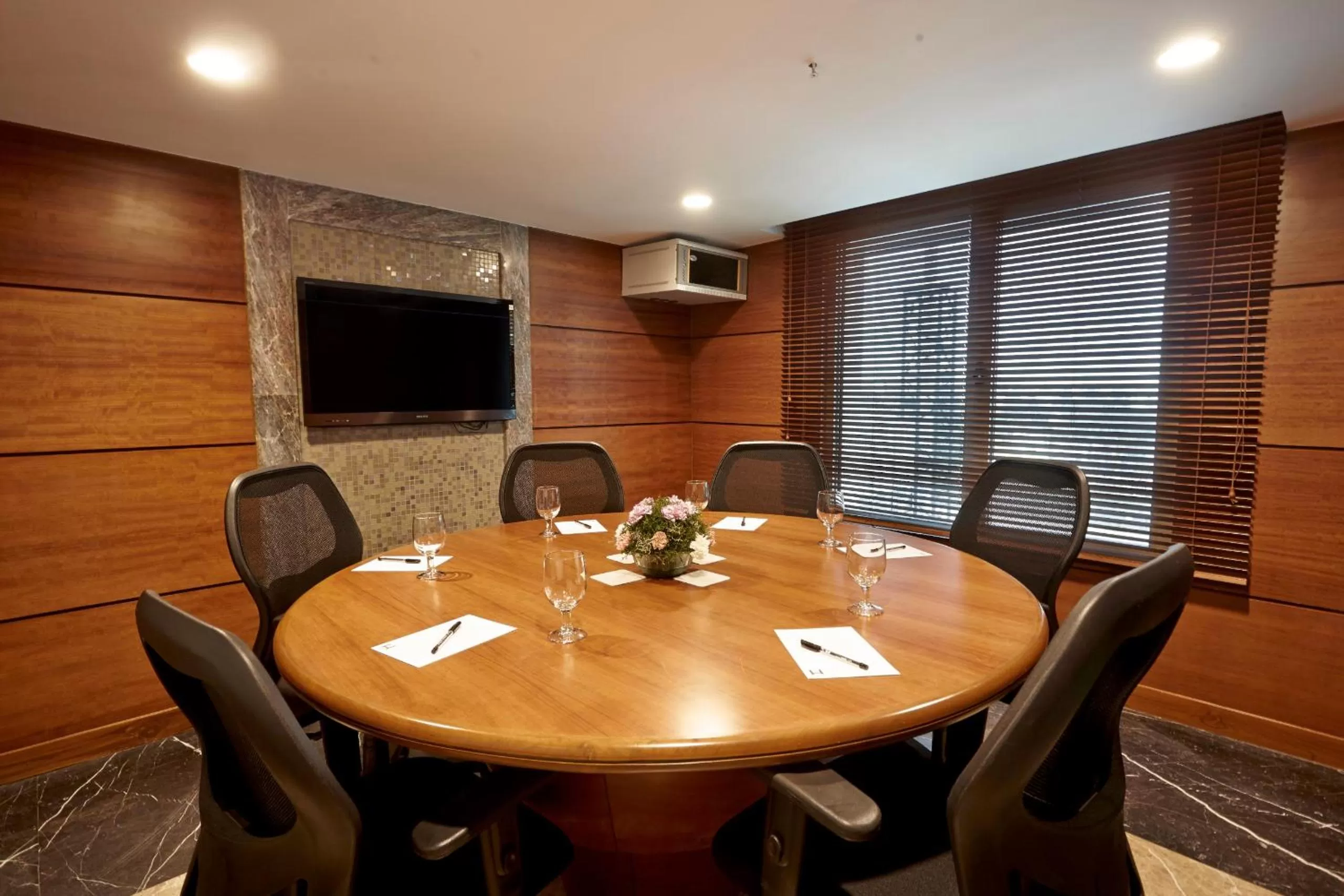 Banquet/Function facilities in Hablis Chennai