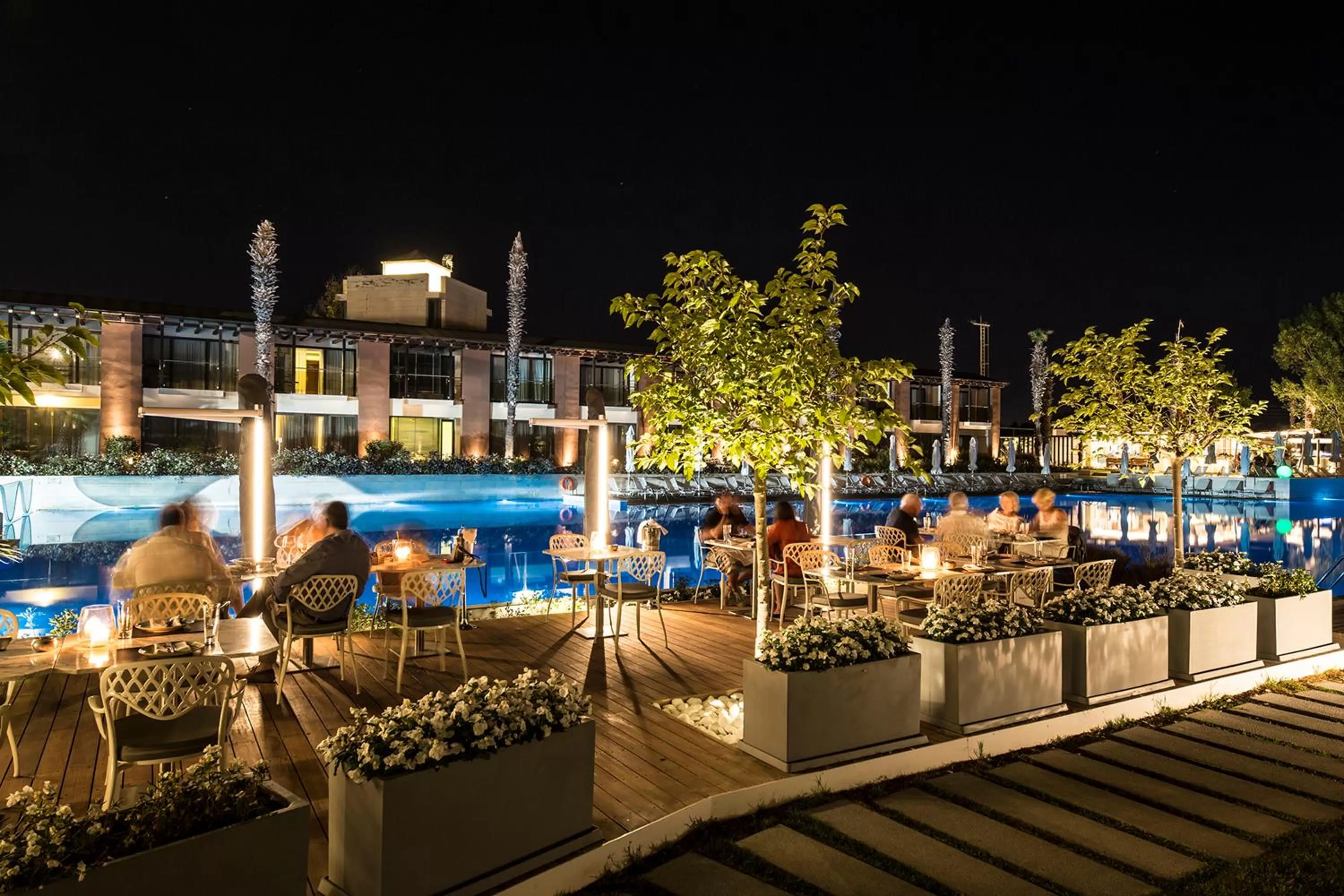 Restaurant/places to eat, Swimming Pool in Hotel Nikopolis