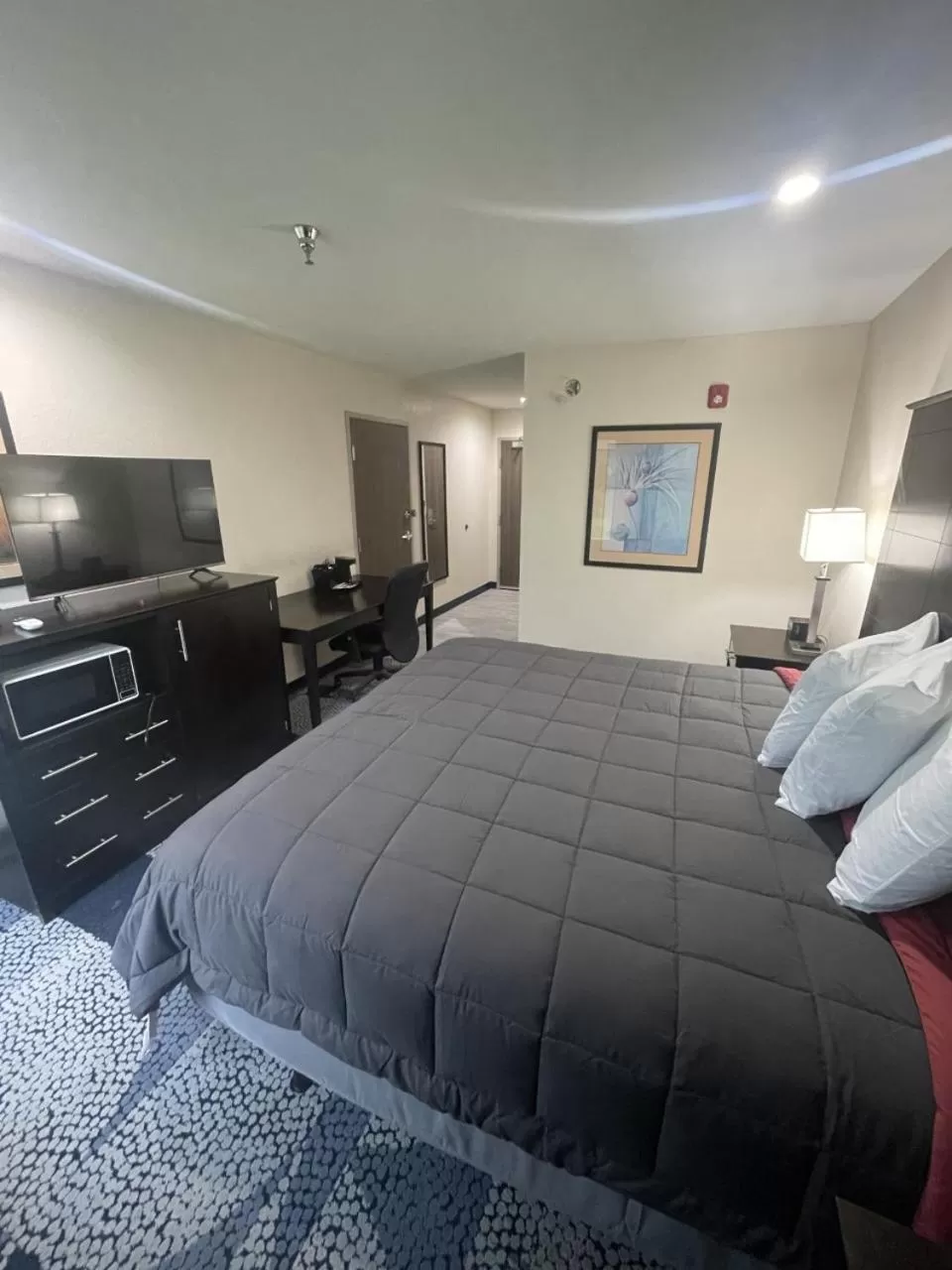 Bedroom, Bed in Fairway Inn Iowa-Lake Charles