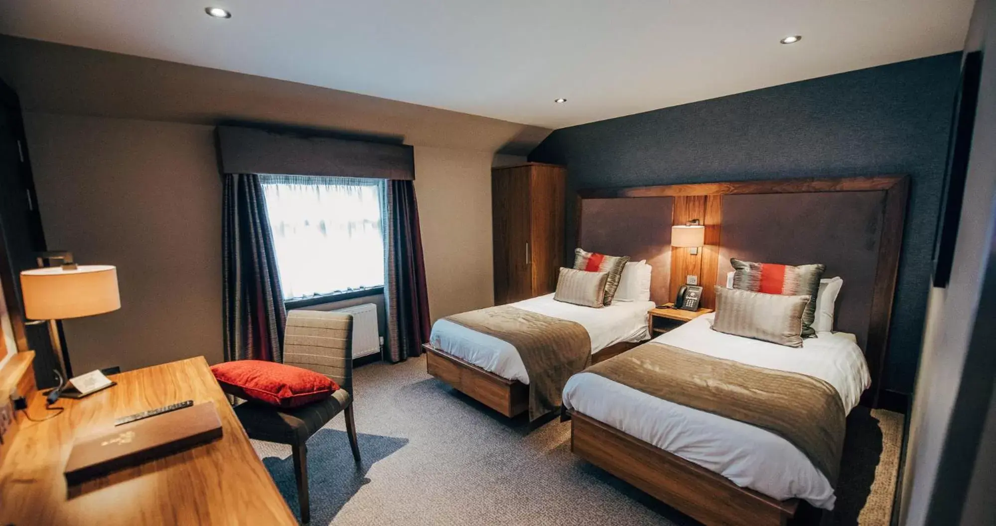 Twin Room - single occupancy in Busby Hotel Twin Room - single occupancy in Busby Hotel