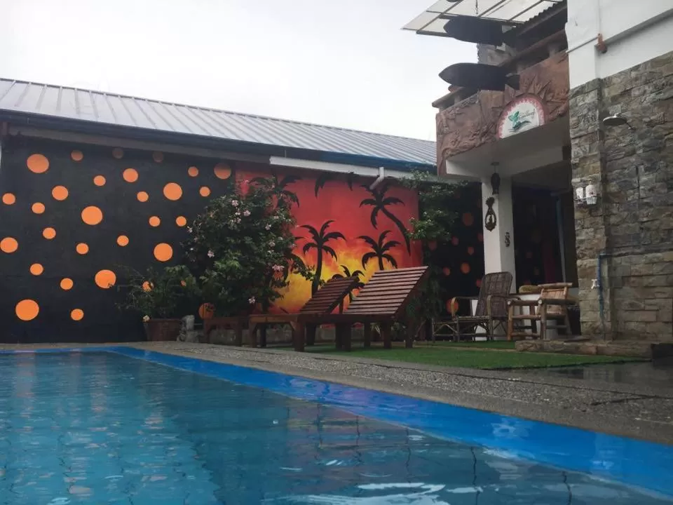 Swimming pool in Lala Panzi Bed and Breakfast