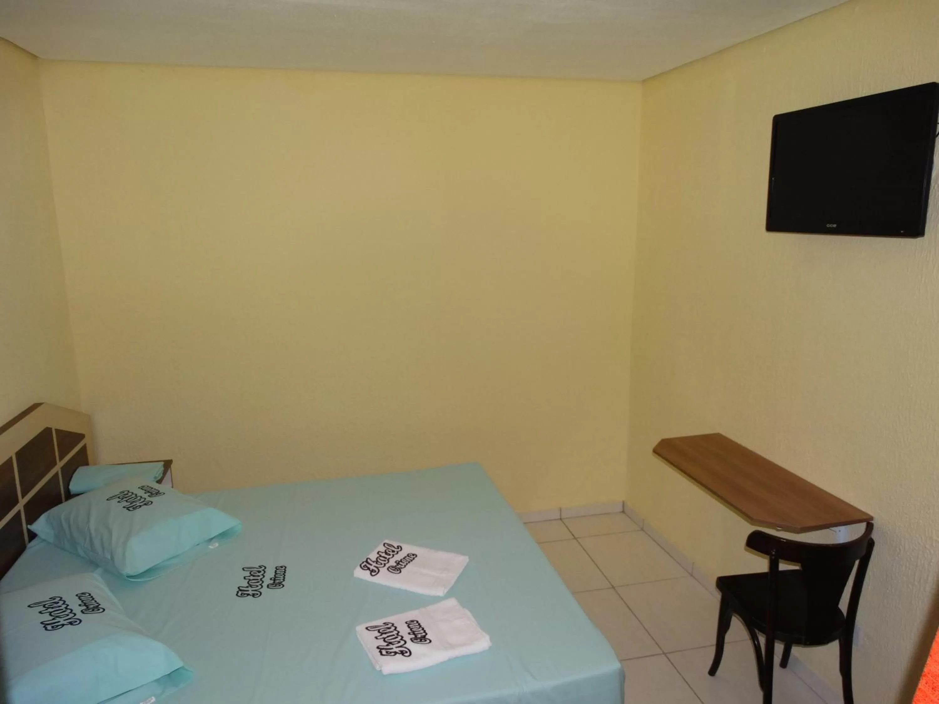 Photo of the whole room in Hotel Praça Orione