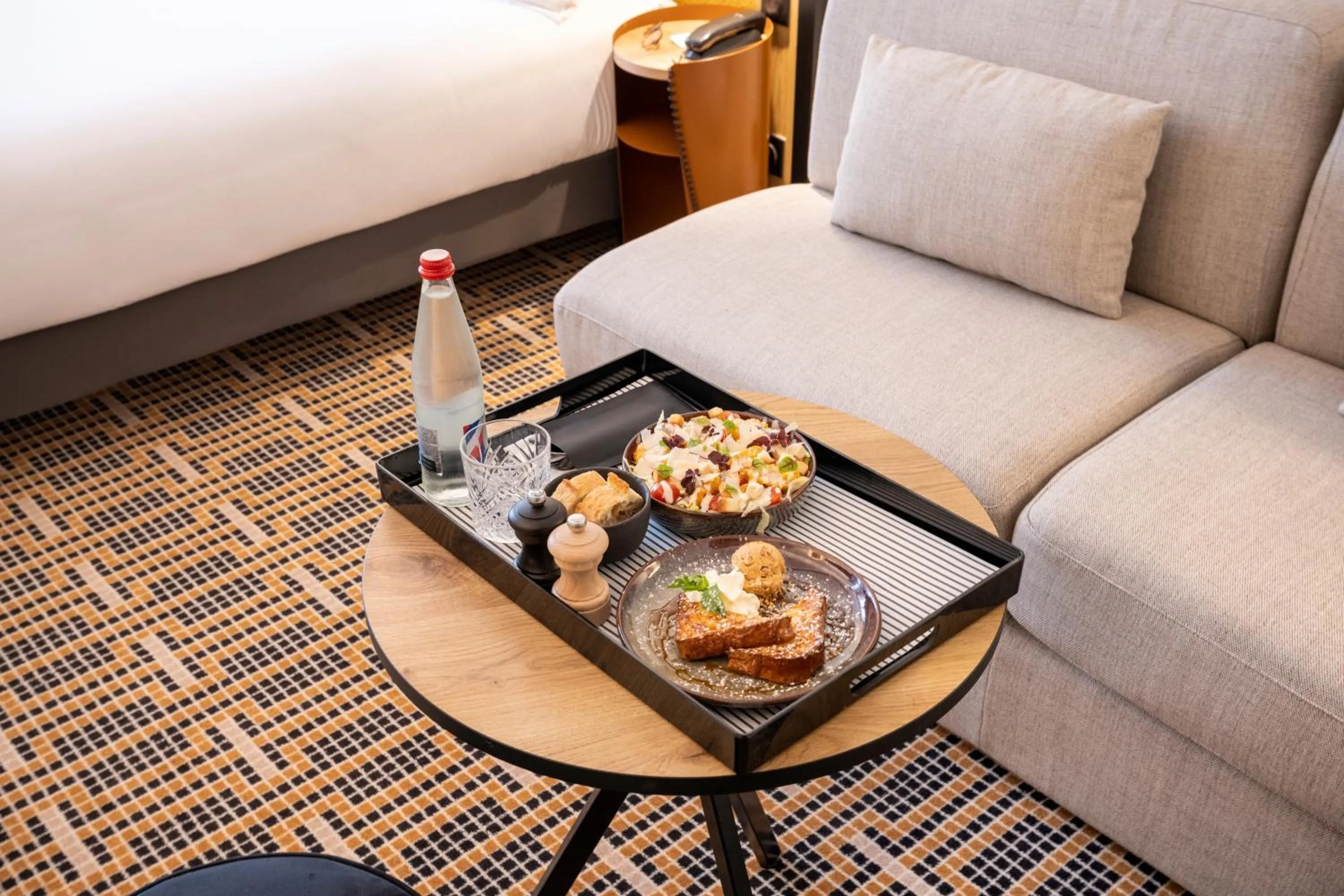 room service in Mercure Paris Bercy Bibliothèque