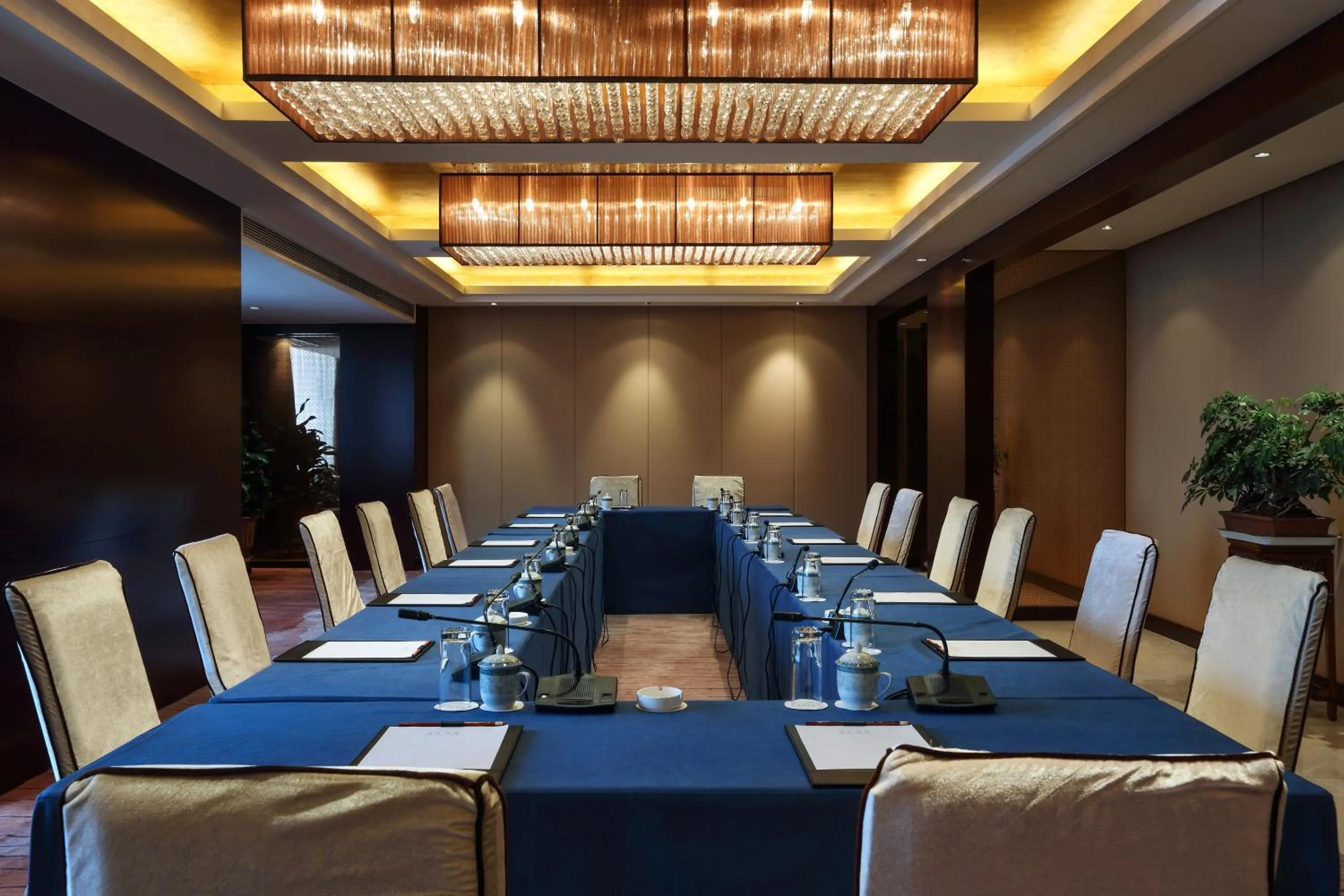 Meeting/conference room in Kunming Haitian Hotel