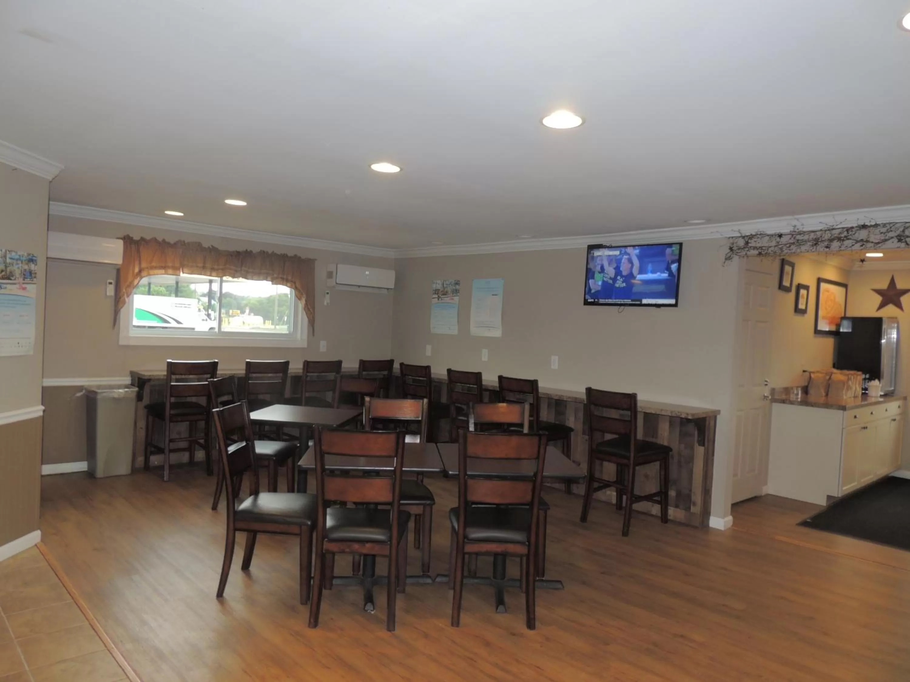 Lobby or reception in Super 8 by Wyndham Mifflinville Near Bloomsburg