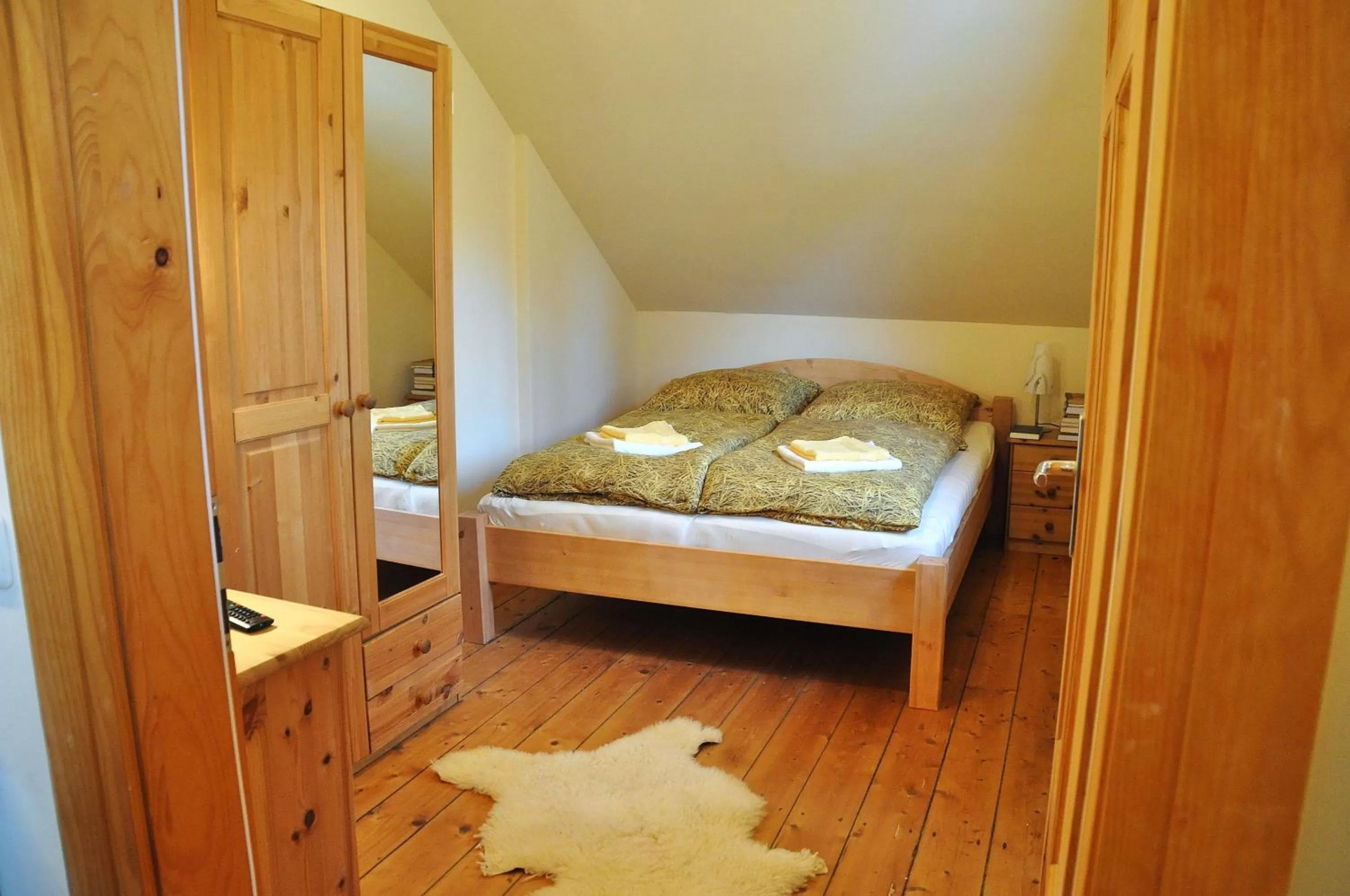 Bedroom, Bed in Landgasthof Alter Bahnhof