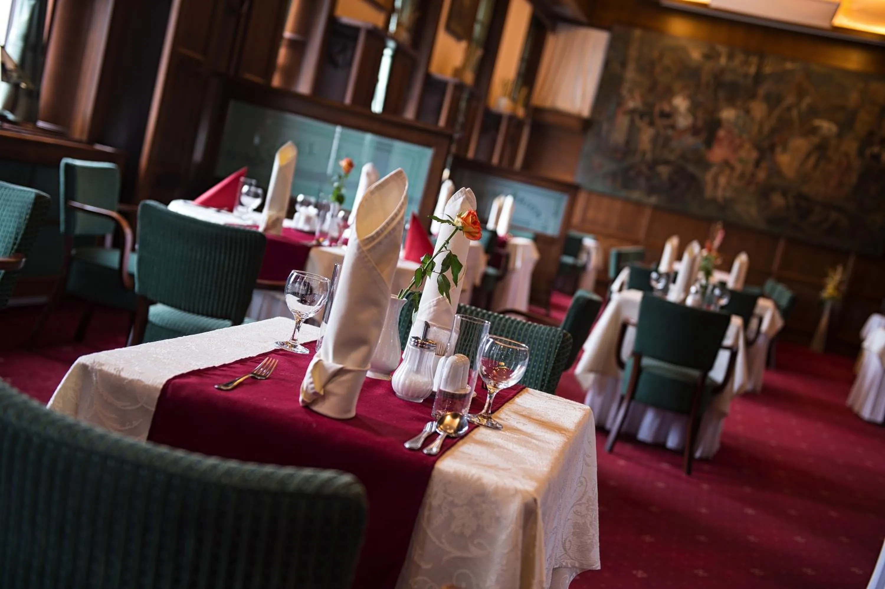 Restaurant/places to eat in Brioni Boutique Hotel 4*