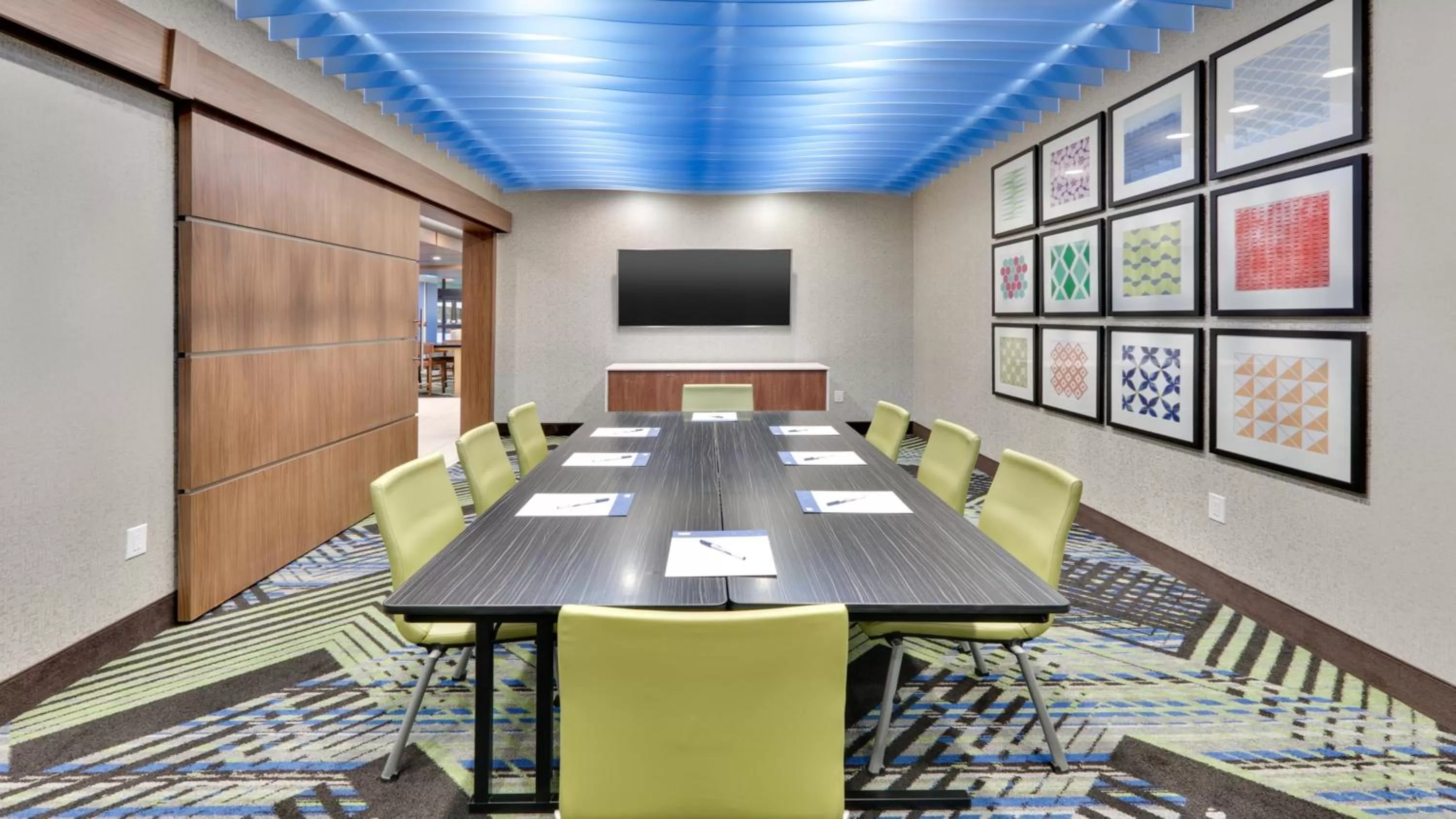 Meeting/conference room in Holiday Inn Express & Suites Oklahoma City West-Yukon by IHG
