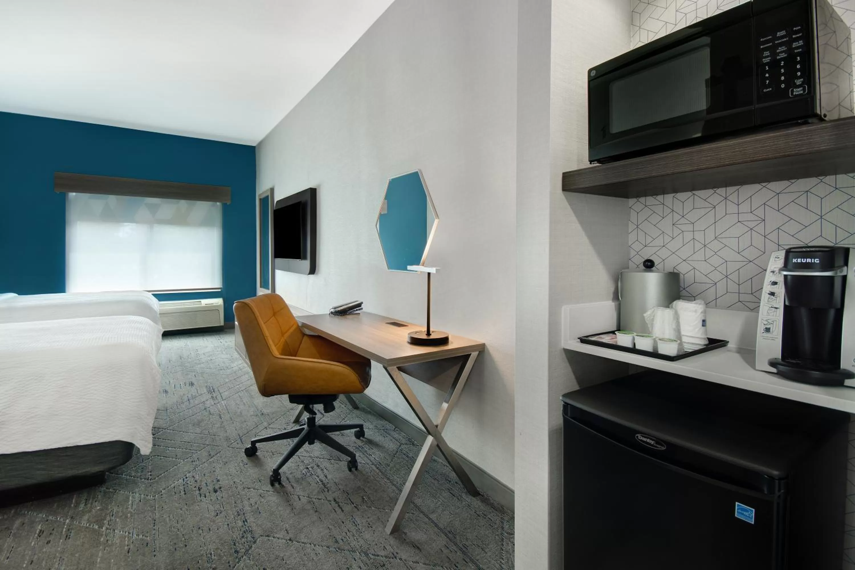 Bedroom, Bed in Holiday Inn Express Marietta - Atlanta Northwest by IHG