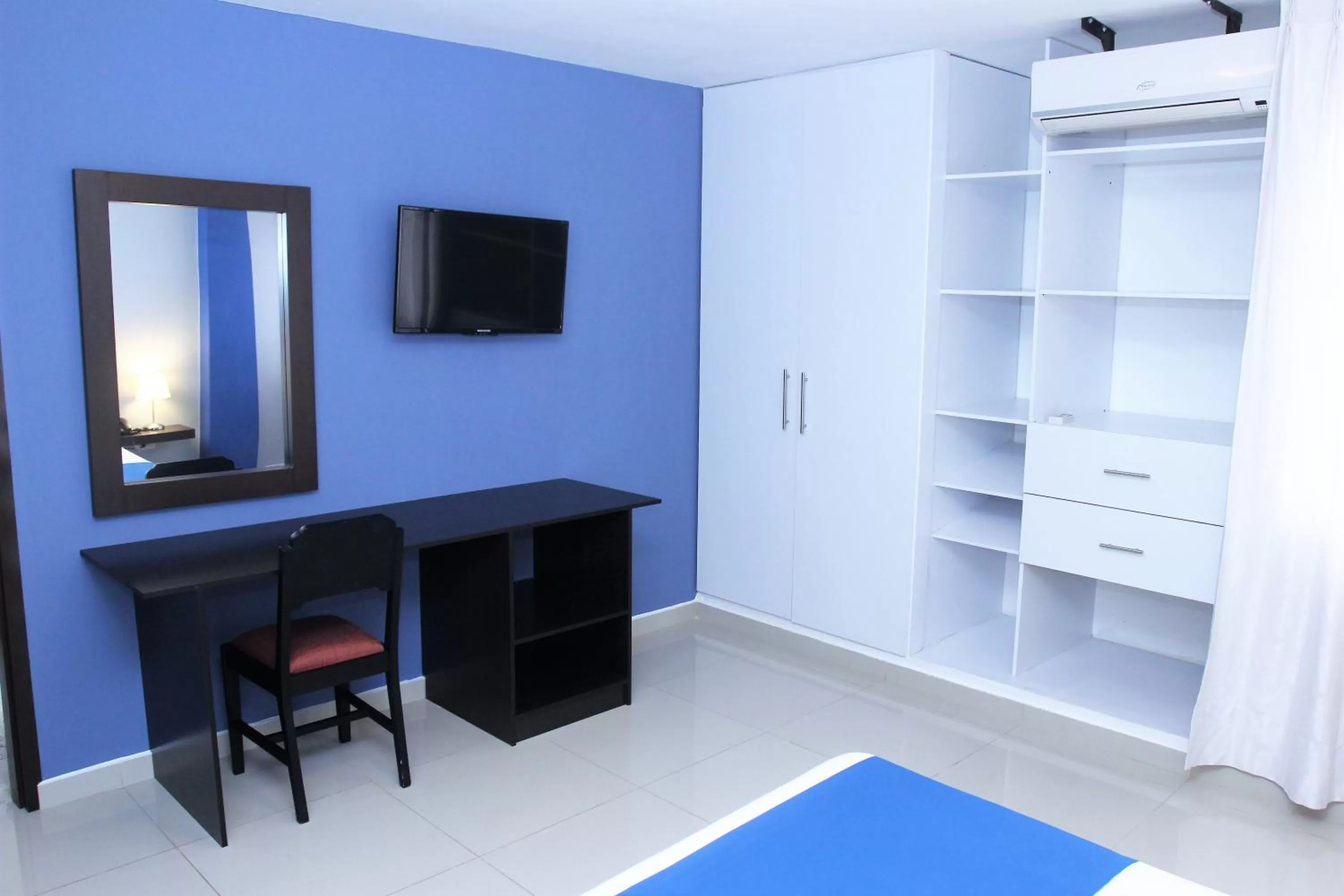 Photo of the whole room in Eslait Hotel & Apartamentos