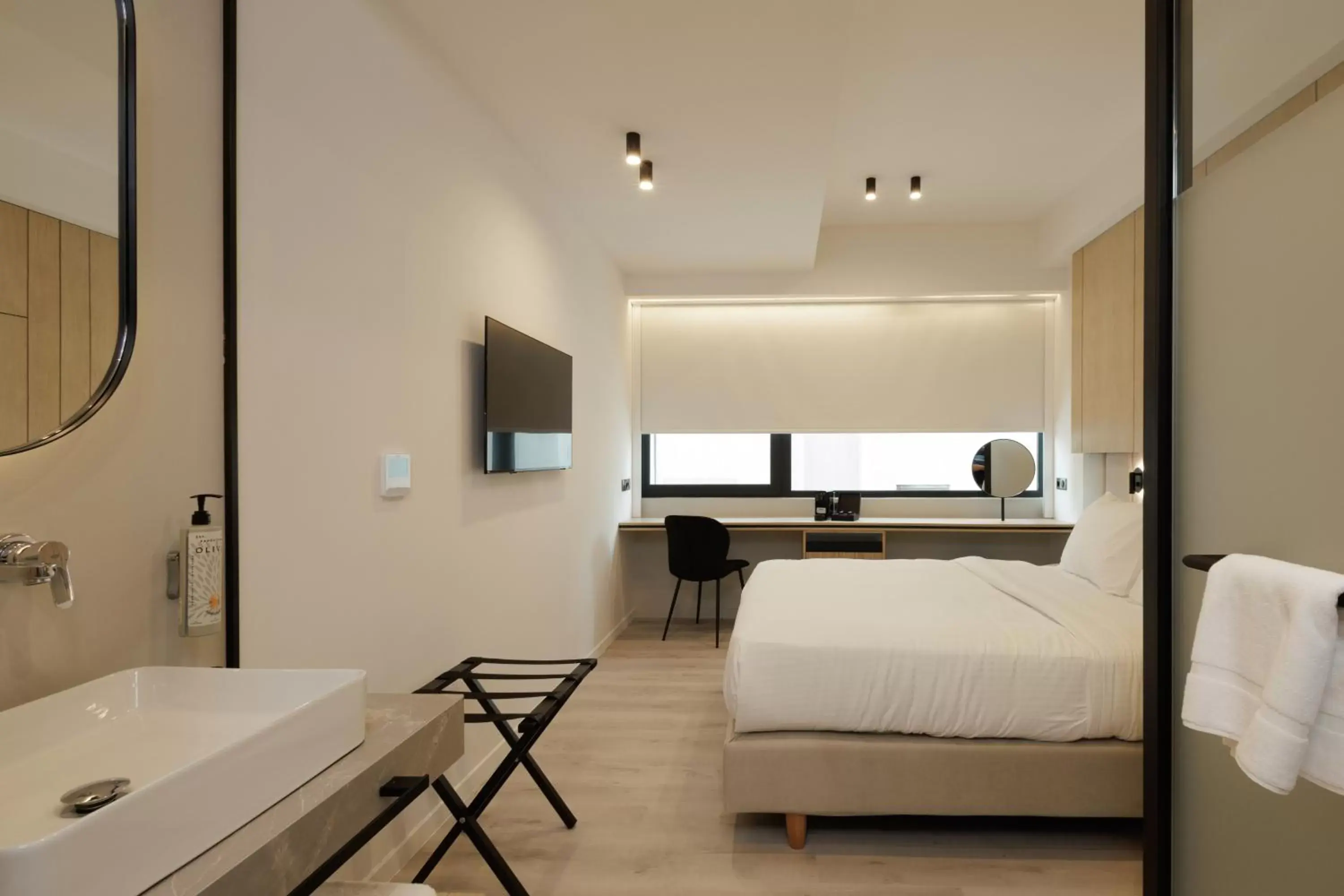 Superior Double Room in LUX&EASY Signature Syngrou 234 Superior Double Room in LUX&EASY Signature Syngrou 234