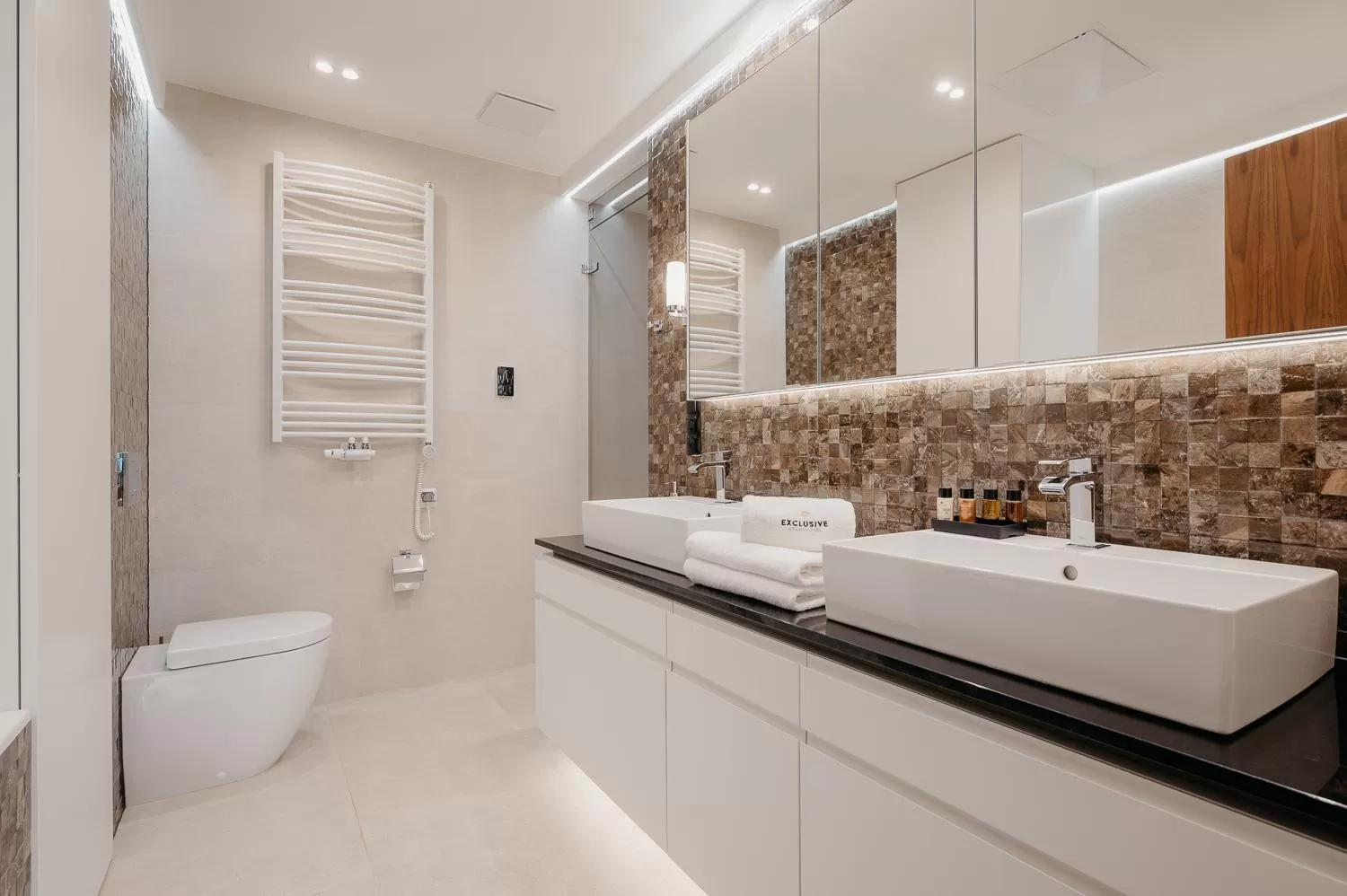 Shower in EXCLUSIVE Aparthotel MARINA