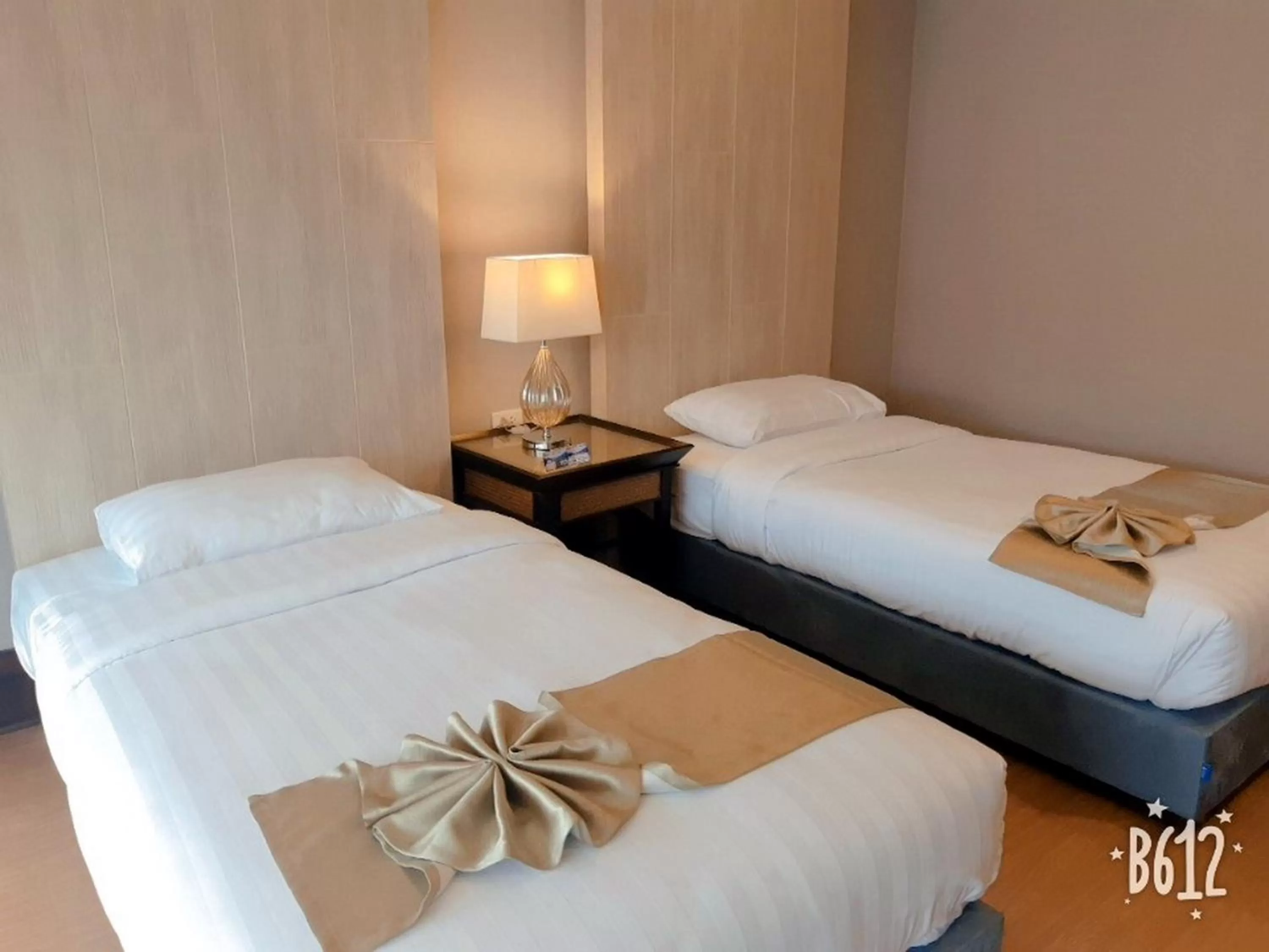 Bed in Green Lake Resort - SHA Extra Plus Certified