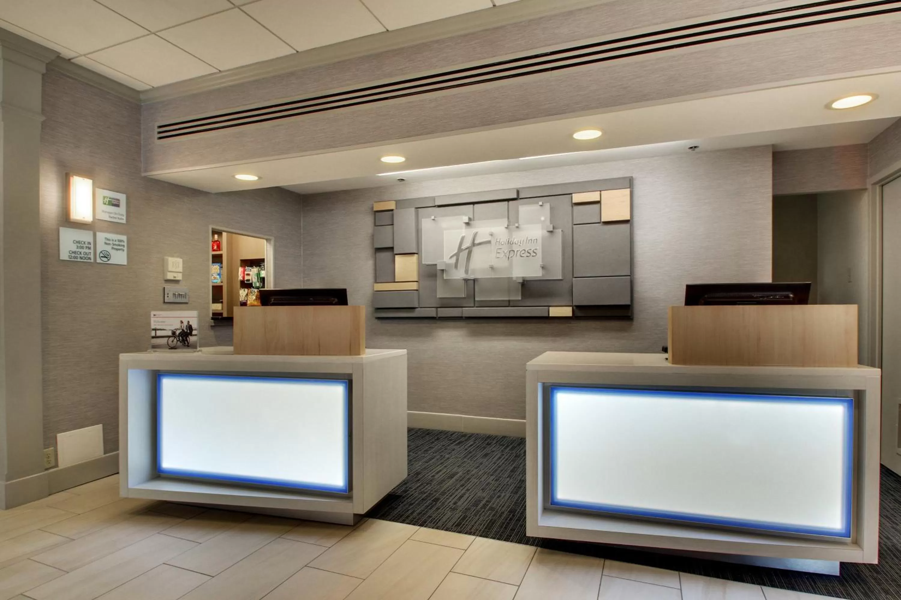 Property building in Holiday Inn Express Poughkeepsie by IHG
