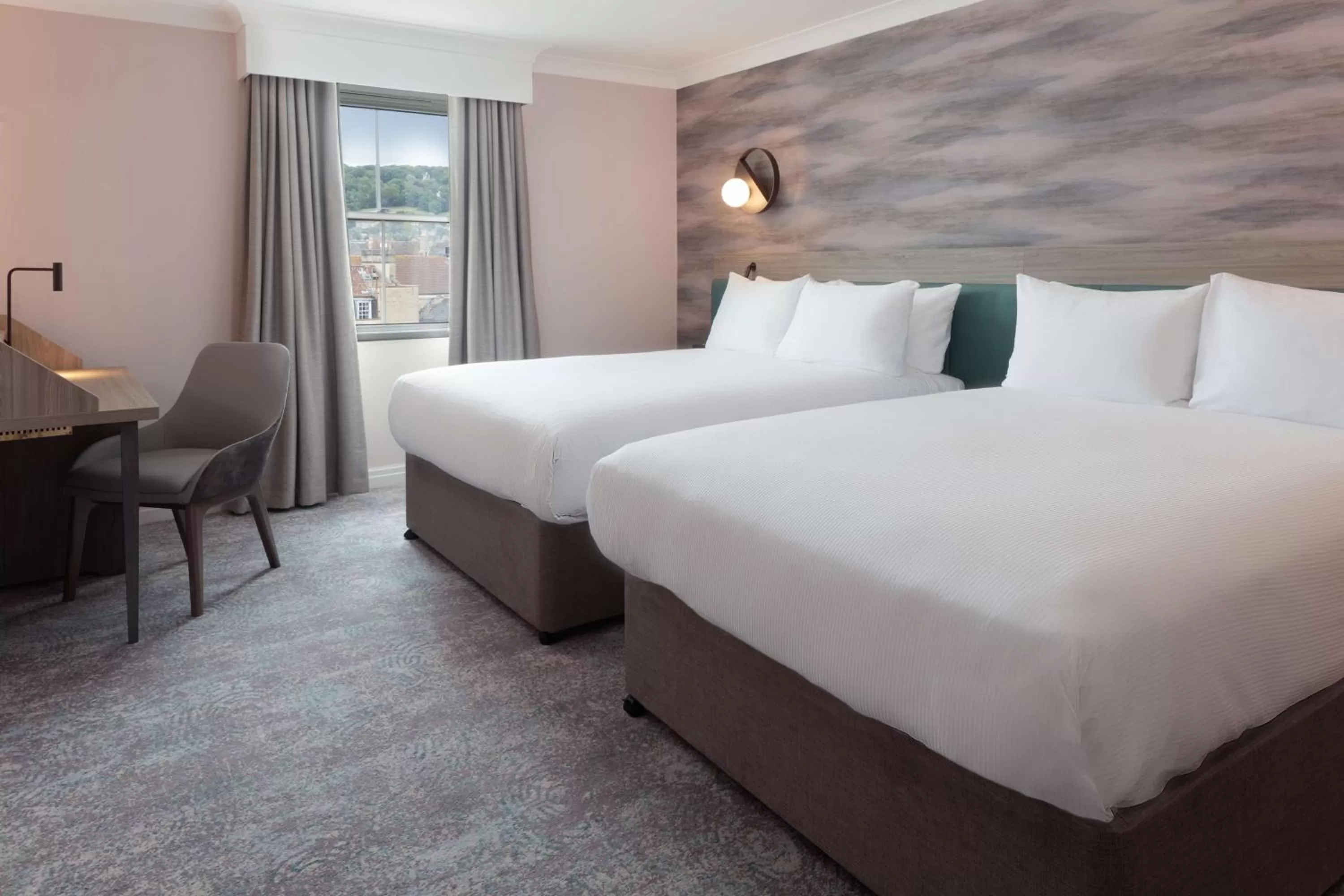 Bedroom, Bed in DoubleTree by Hilton Bath