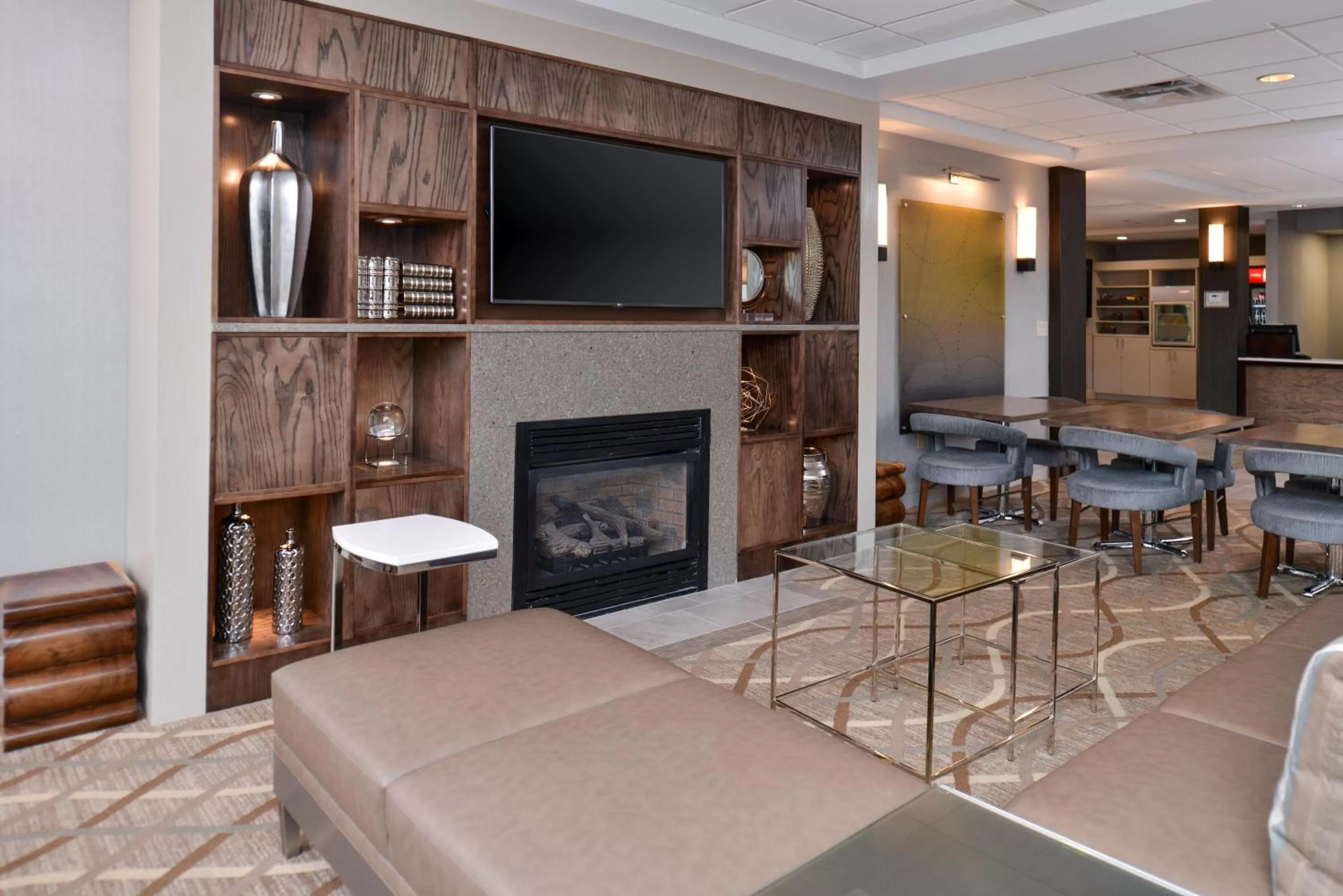 Property building in Holiday Inn Express Hotel & Suites Lafayette by IHG