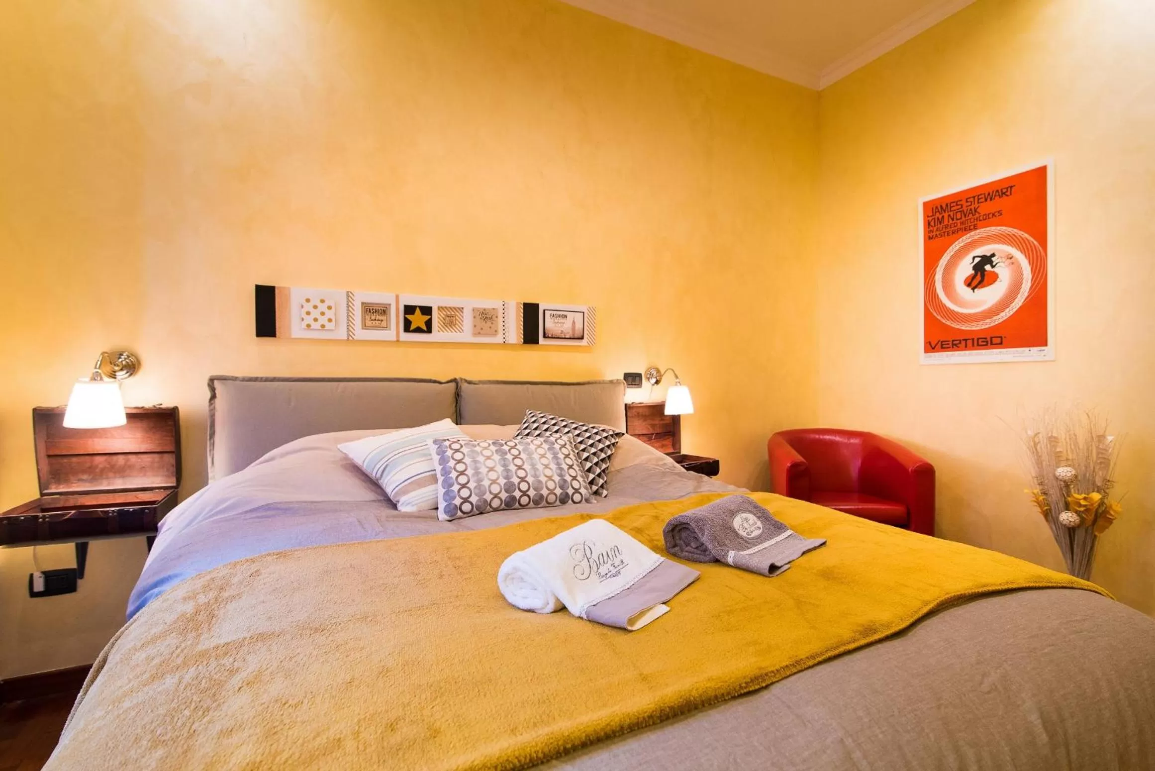 Photo of the whole room, Bed in B&B Arco Di Gallieno