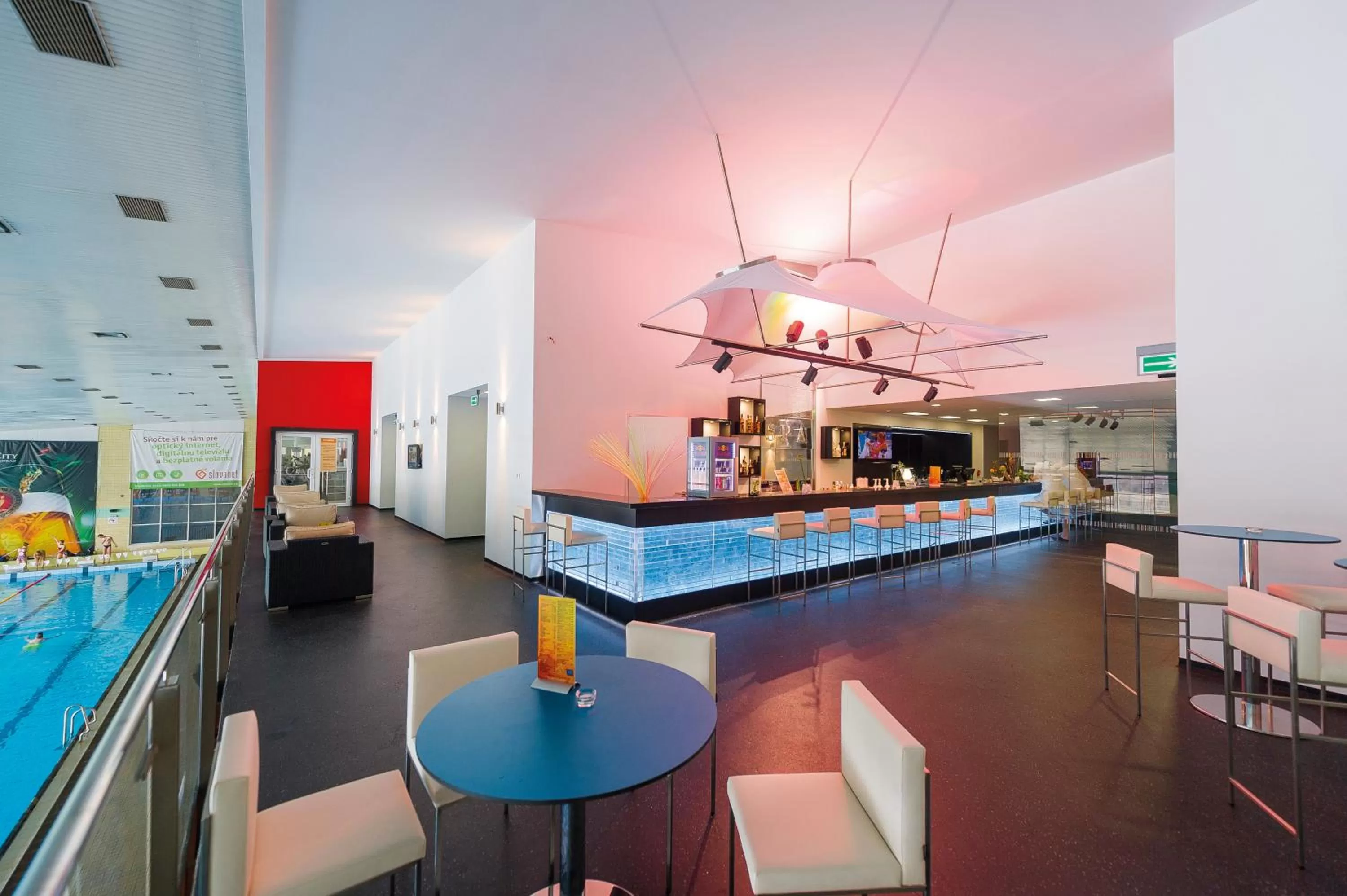 Lounge or bar in Hotel AquaCity Seasons