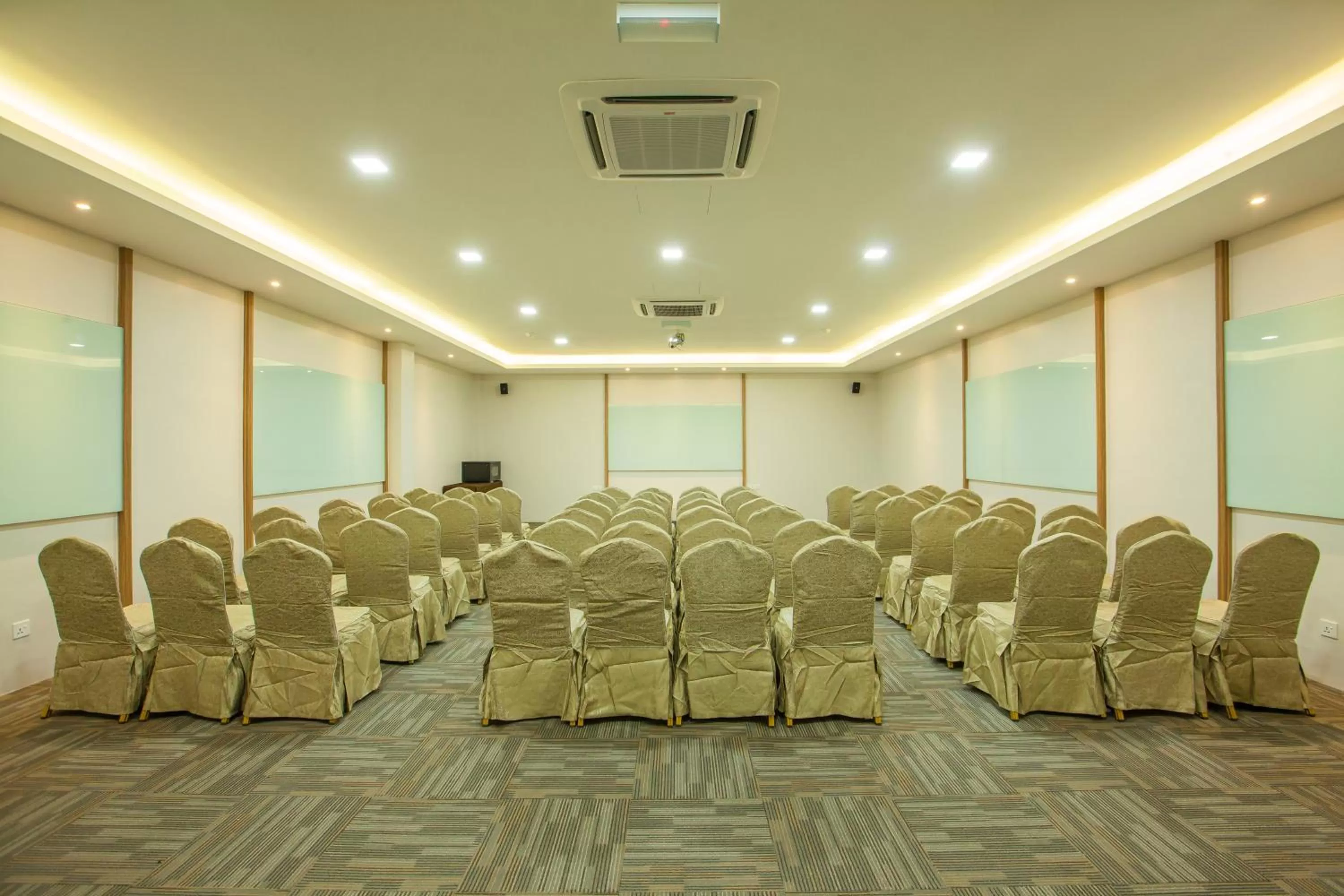 Business facilities in Bzz Hotel Skudai