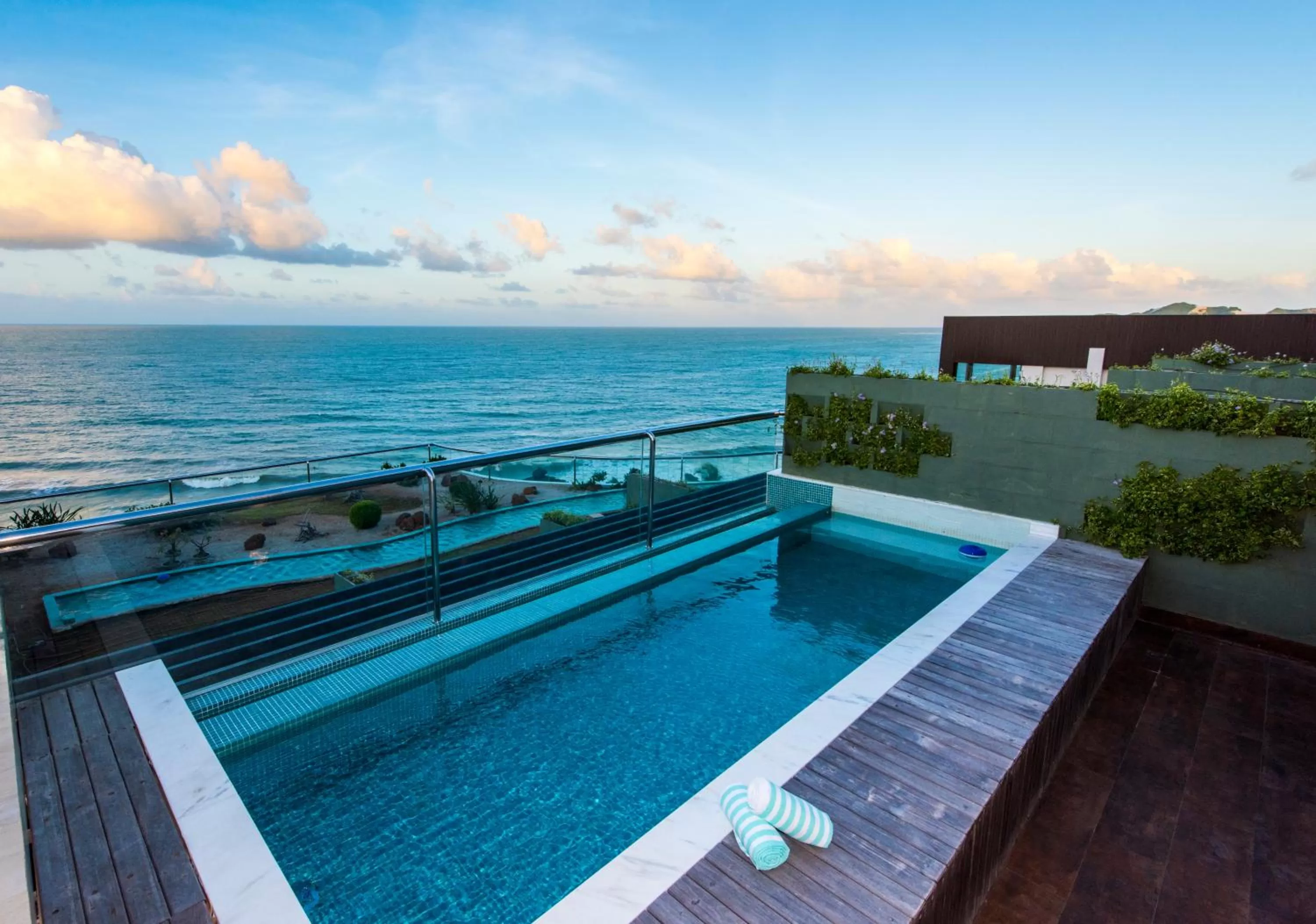 Vogal Luxury Beach Hotel & SPA