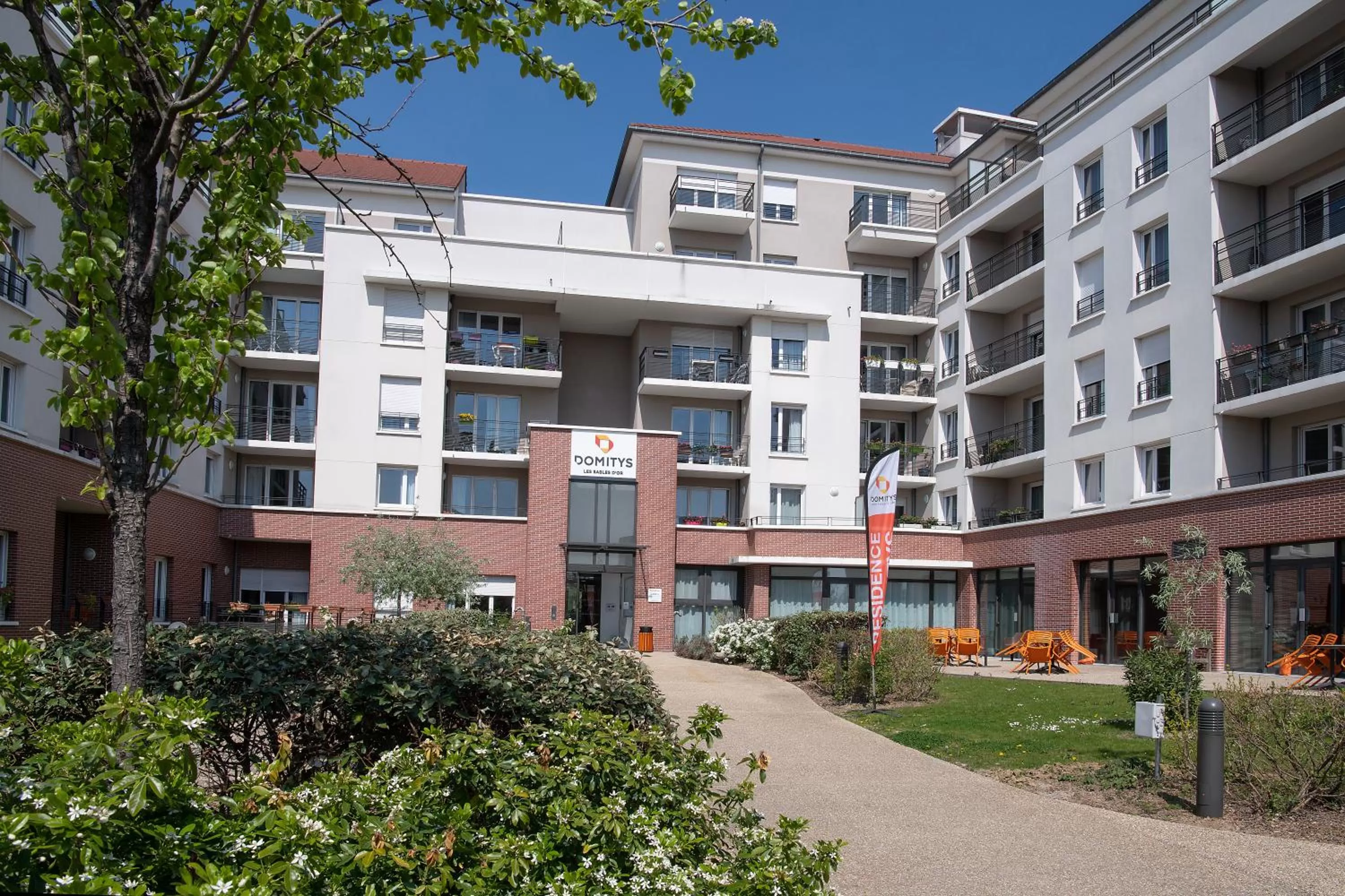 Property building in DOMITYS LES SABLES D'OR