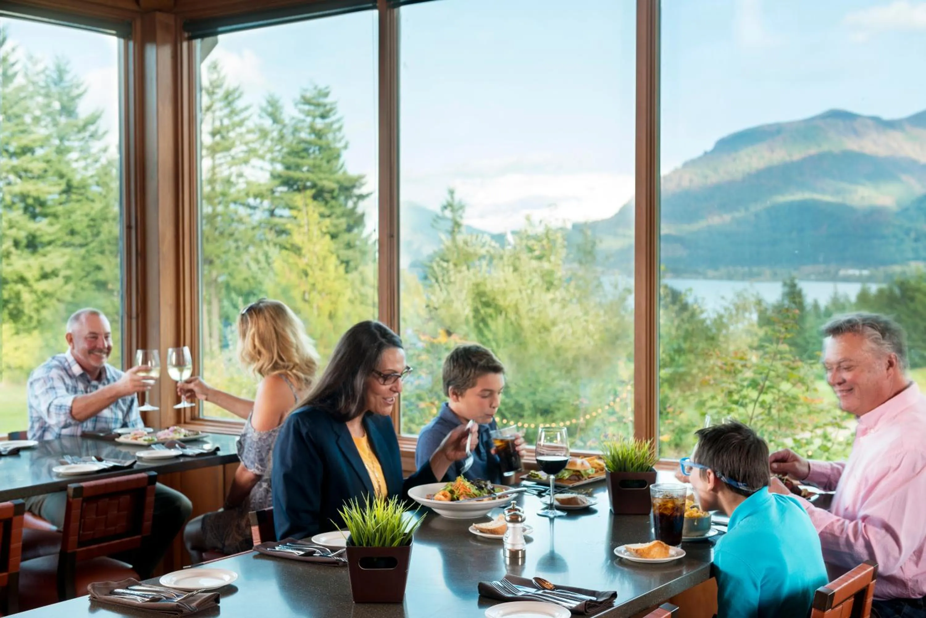 Restaurant/places to eat in Skamania Lodge