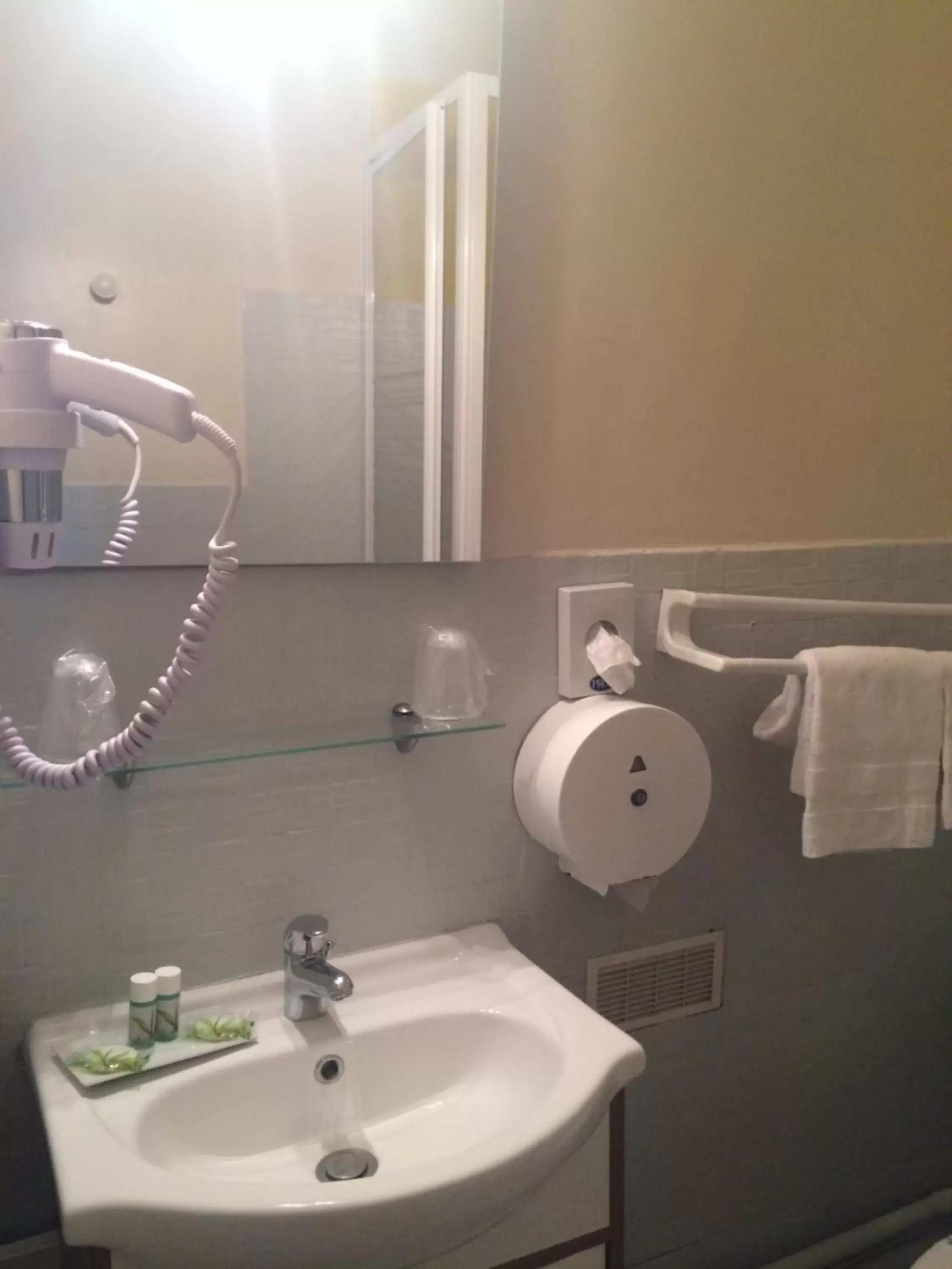 Classic Double Room in Hotel Cote Patio Classic Double Room in Hotel Cote Patio