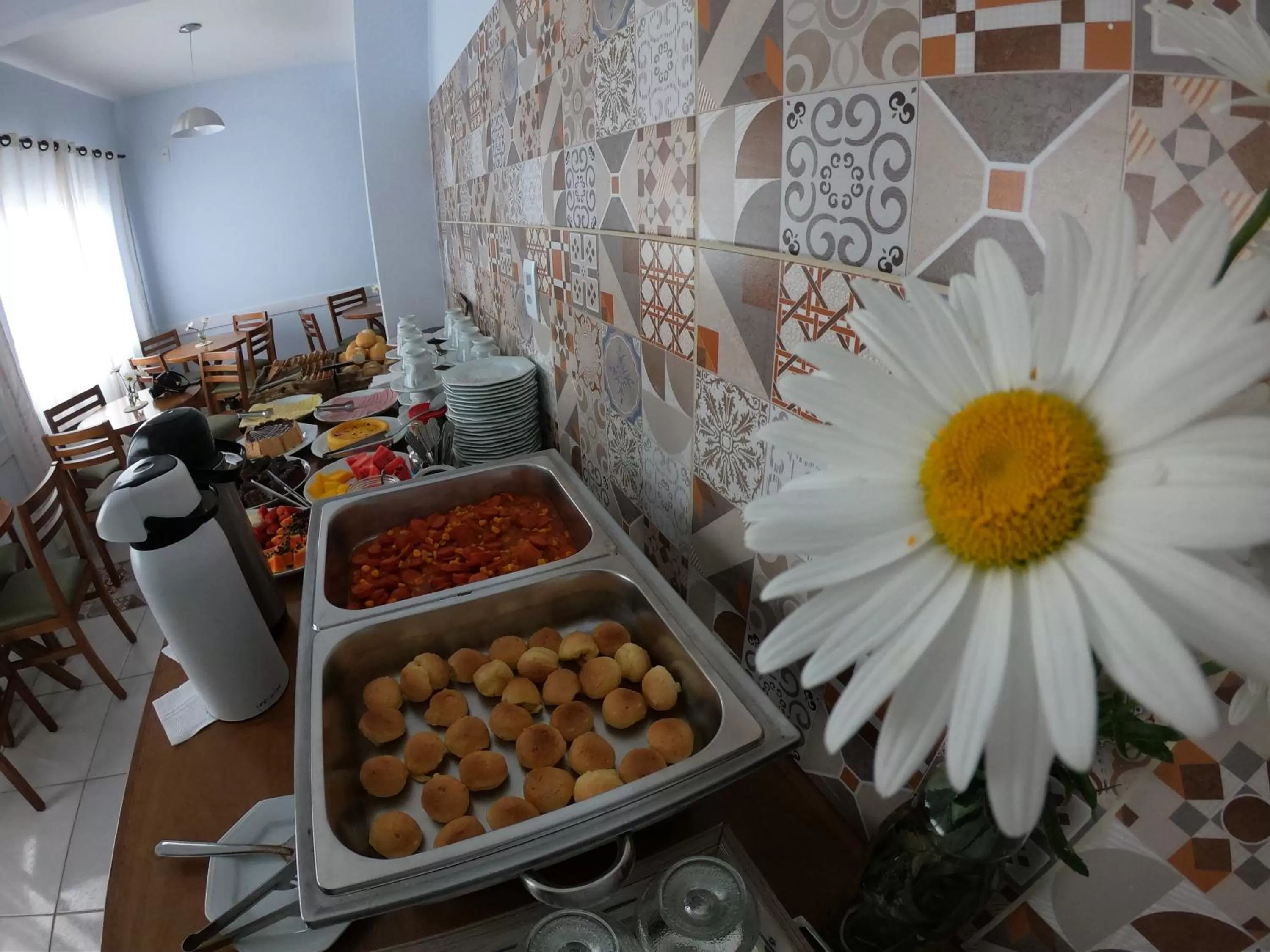 Buffet breakfast in Hotel e Pousada Magic