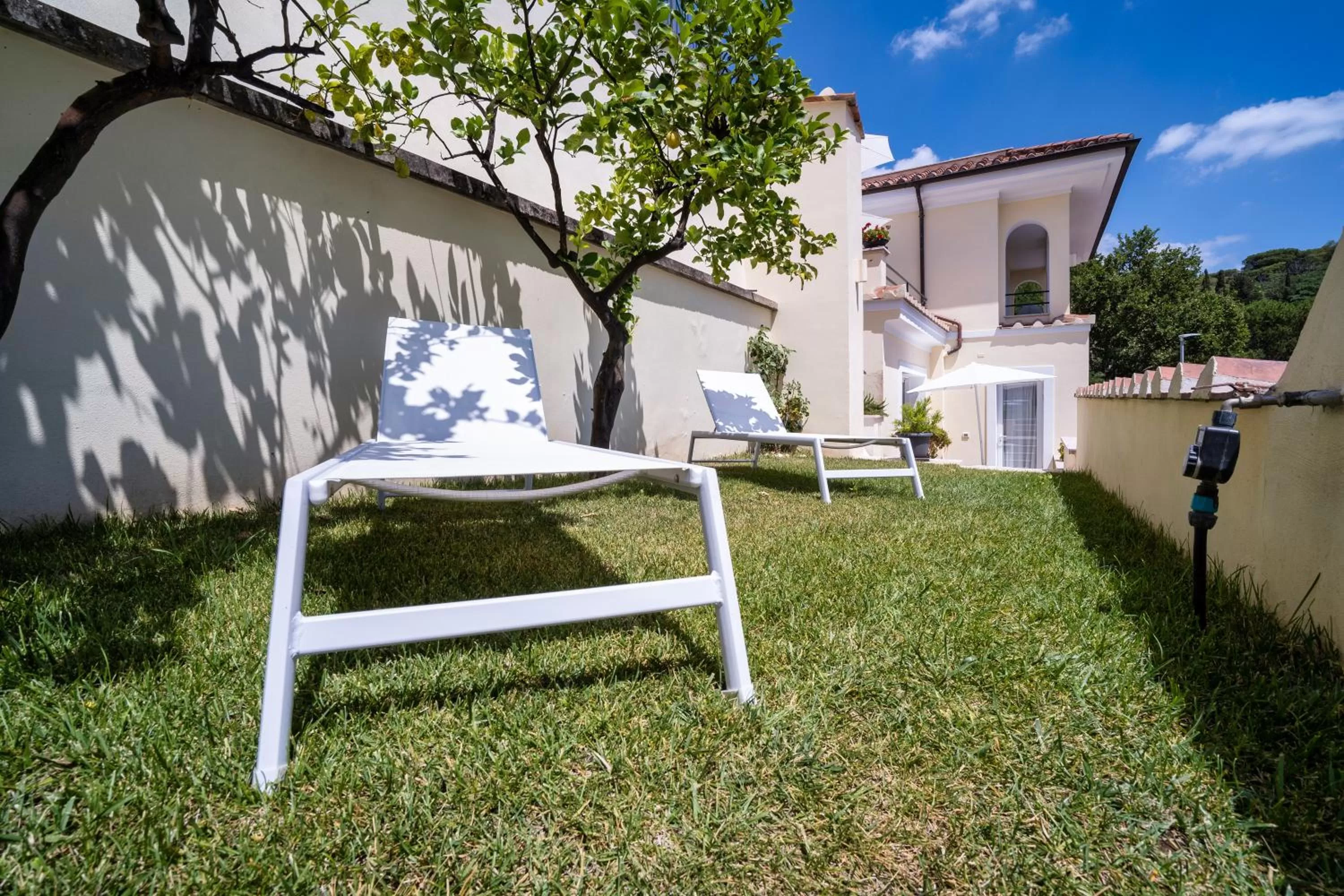 Property building in Monastero dei Santi