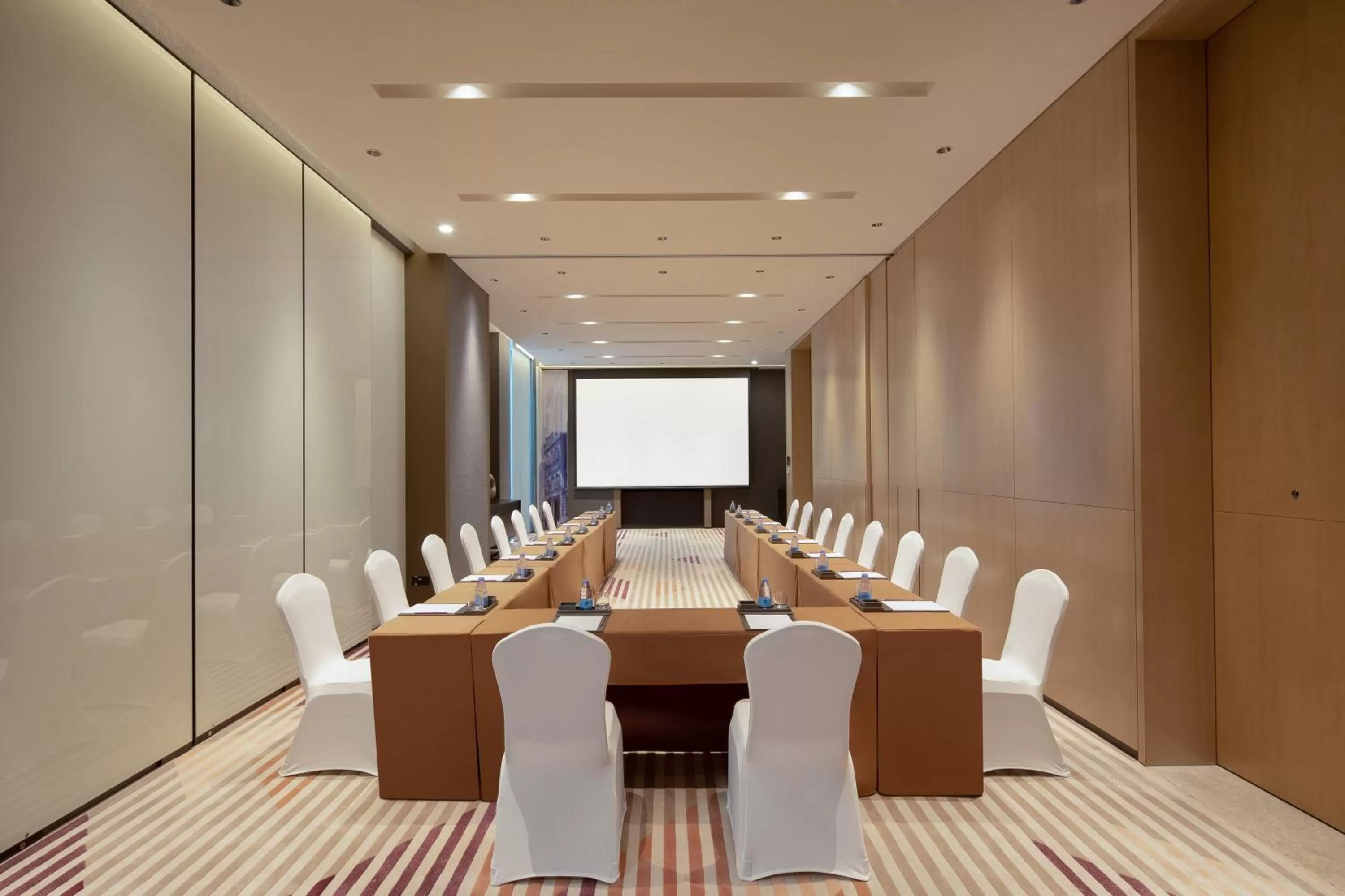 Meeting/conference room in Crowne Plaza Foshan Nanhai-an IHG Hotel