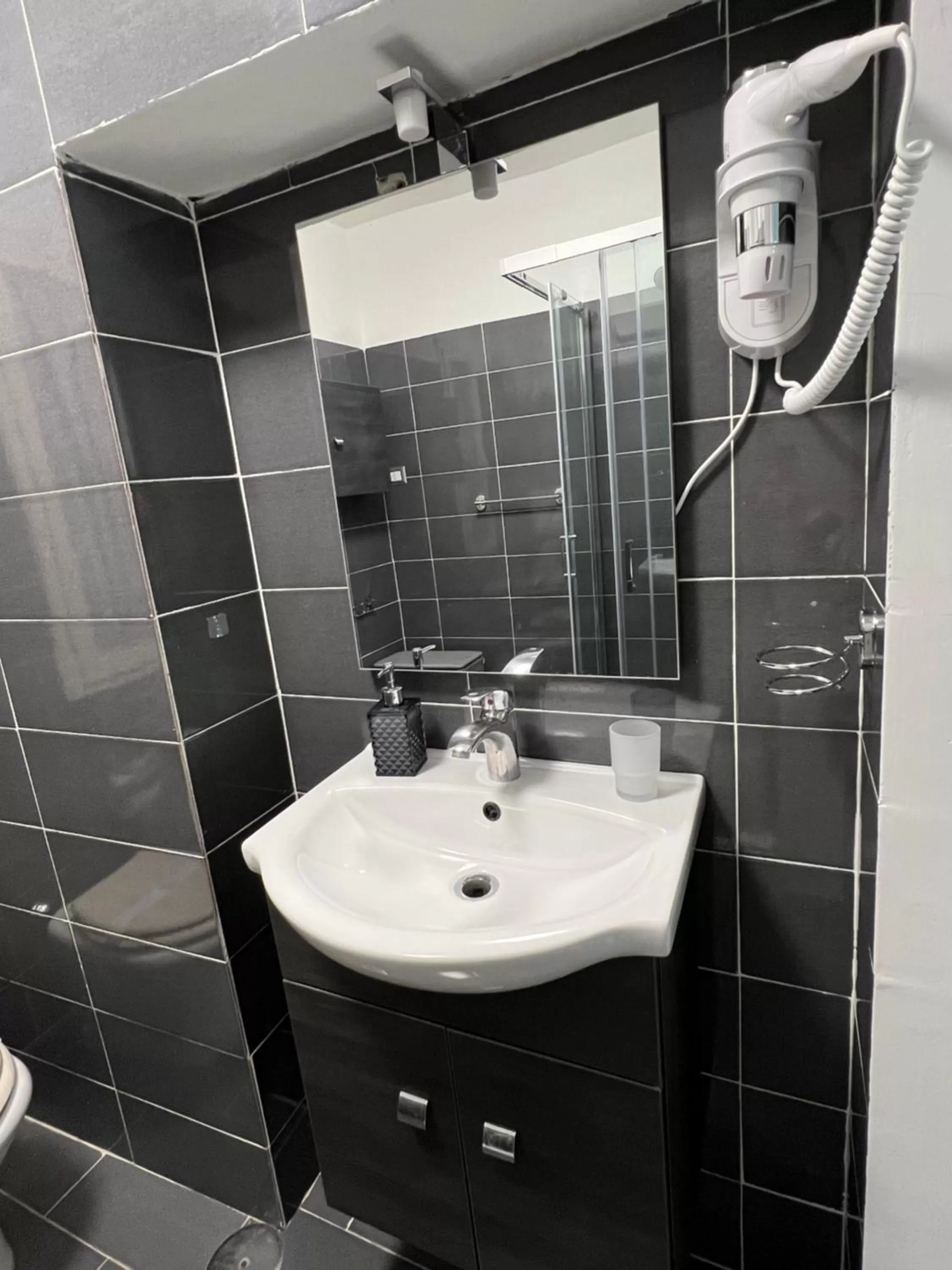 Bathroom in La casa di Lucio