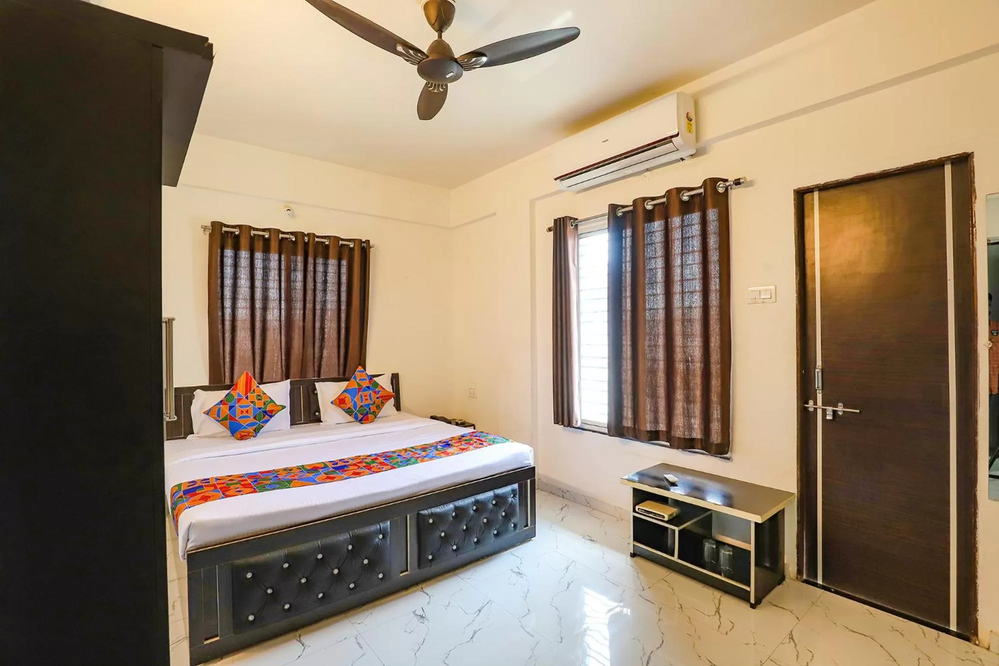 Bed in FabHotel Elite Palm