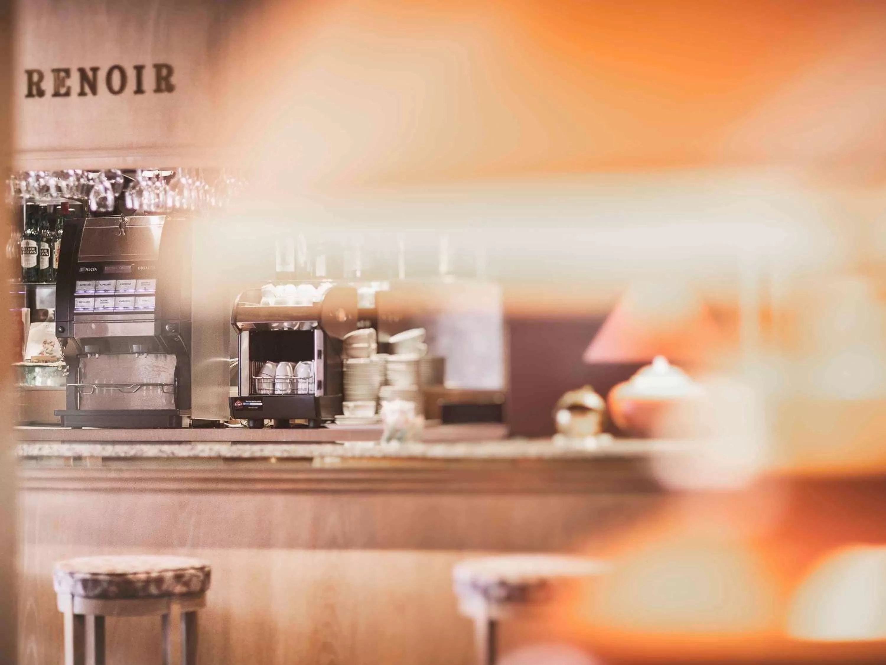 Lounge or bar in Mercure Limoges Centre