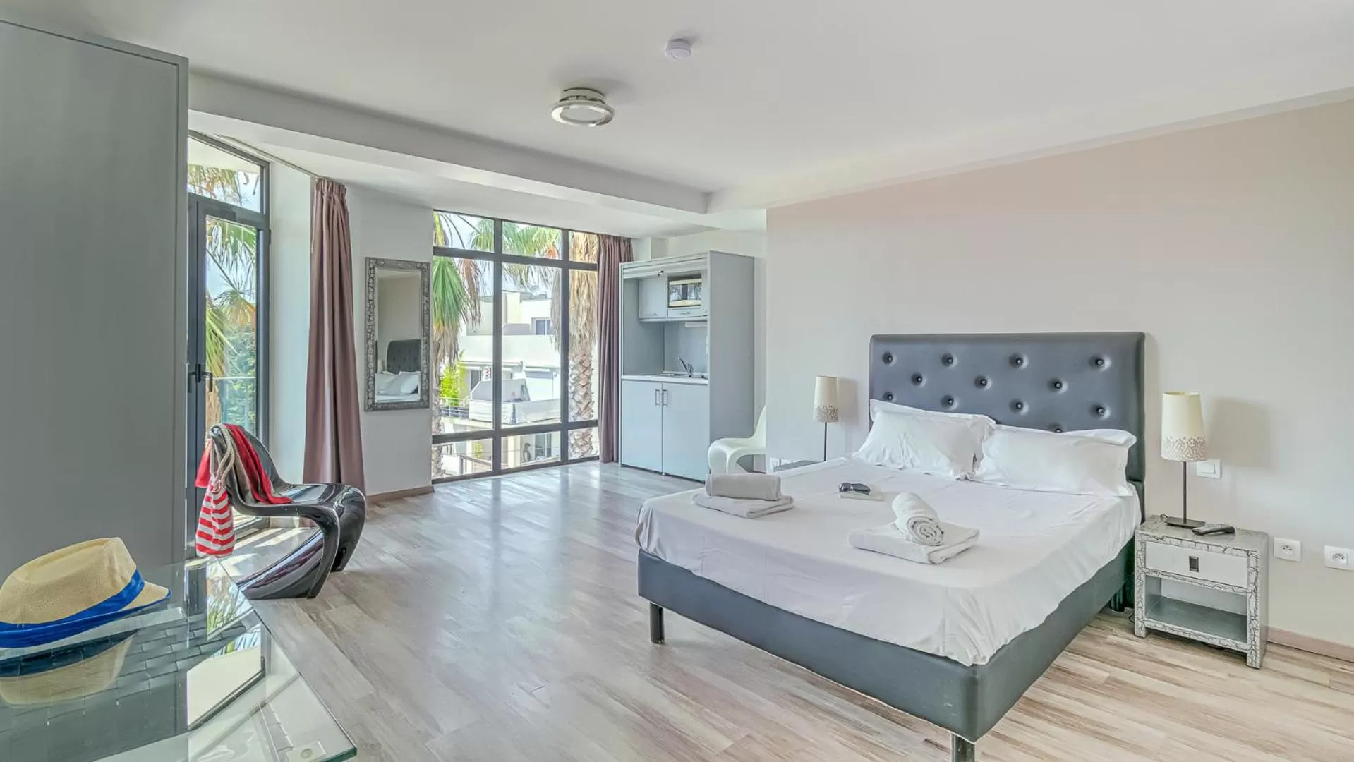 Photo of the whole room, Bed in Vacancéole - Résidence Adriana