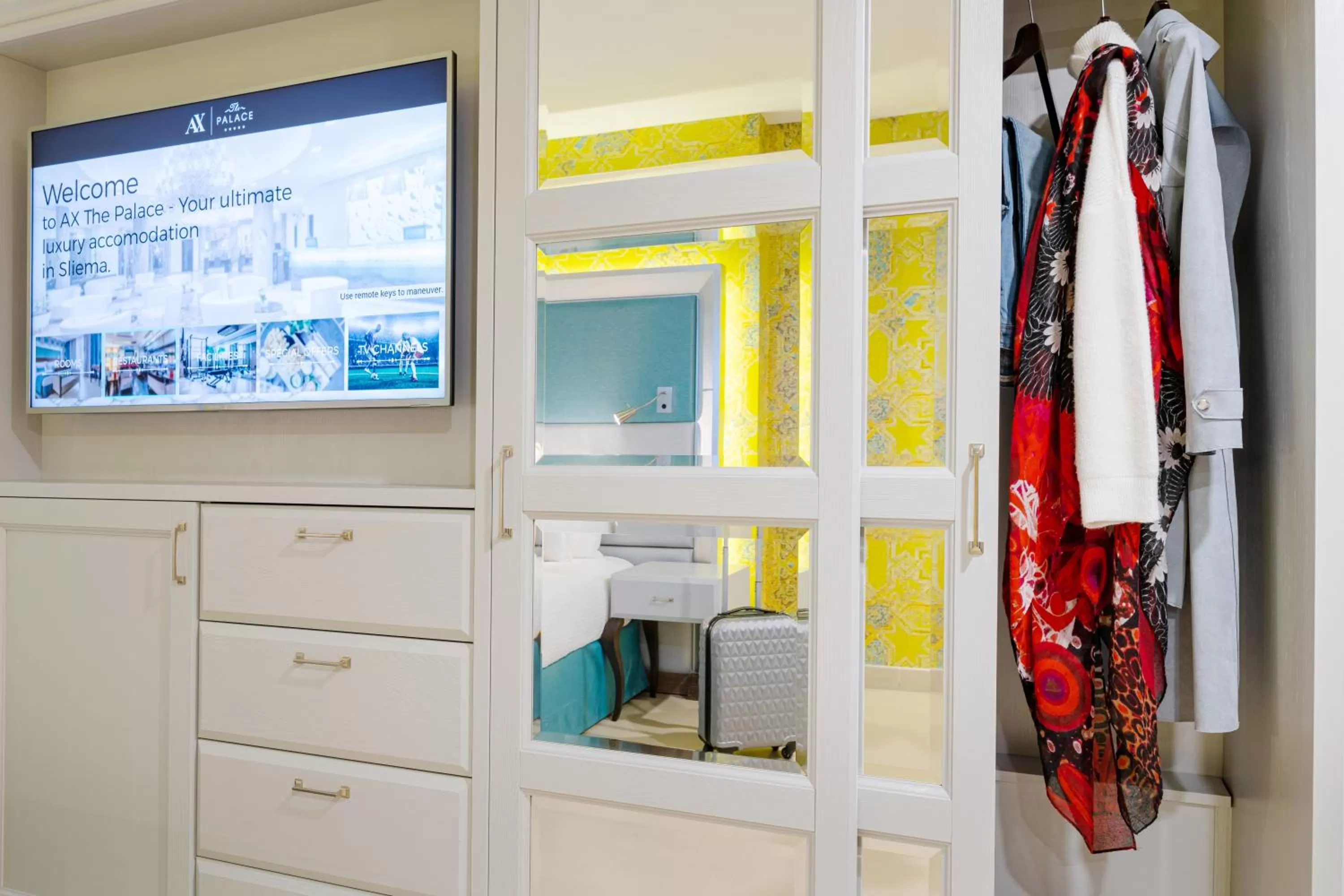 Photo of the whole room in AX The Palace