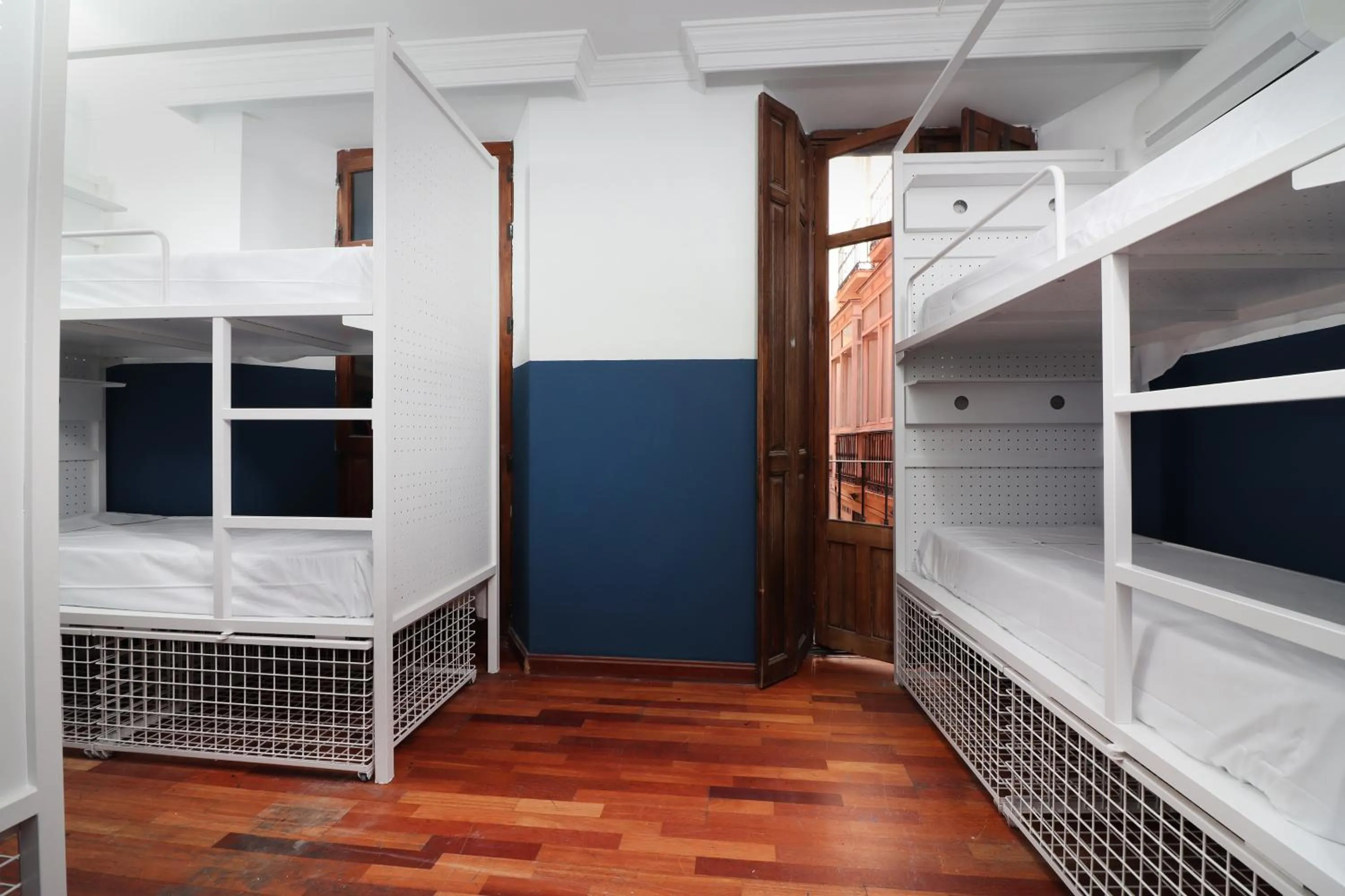 Bed in Feel Hostels City Center