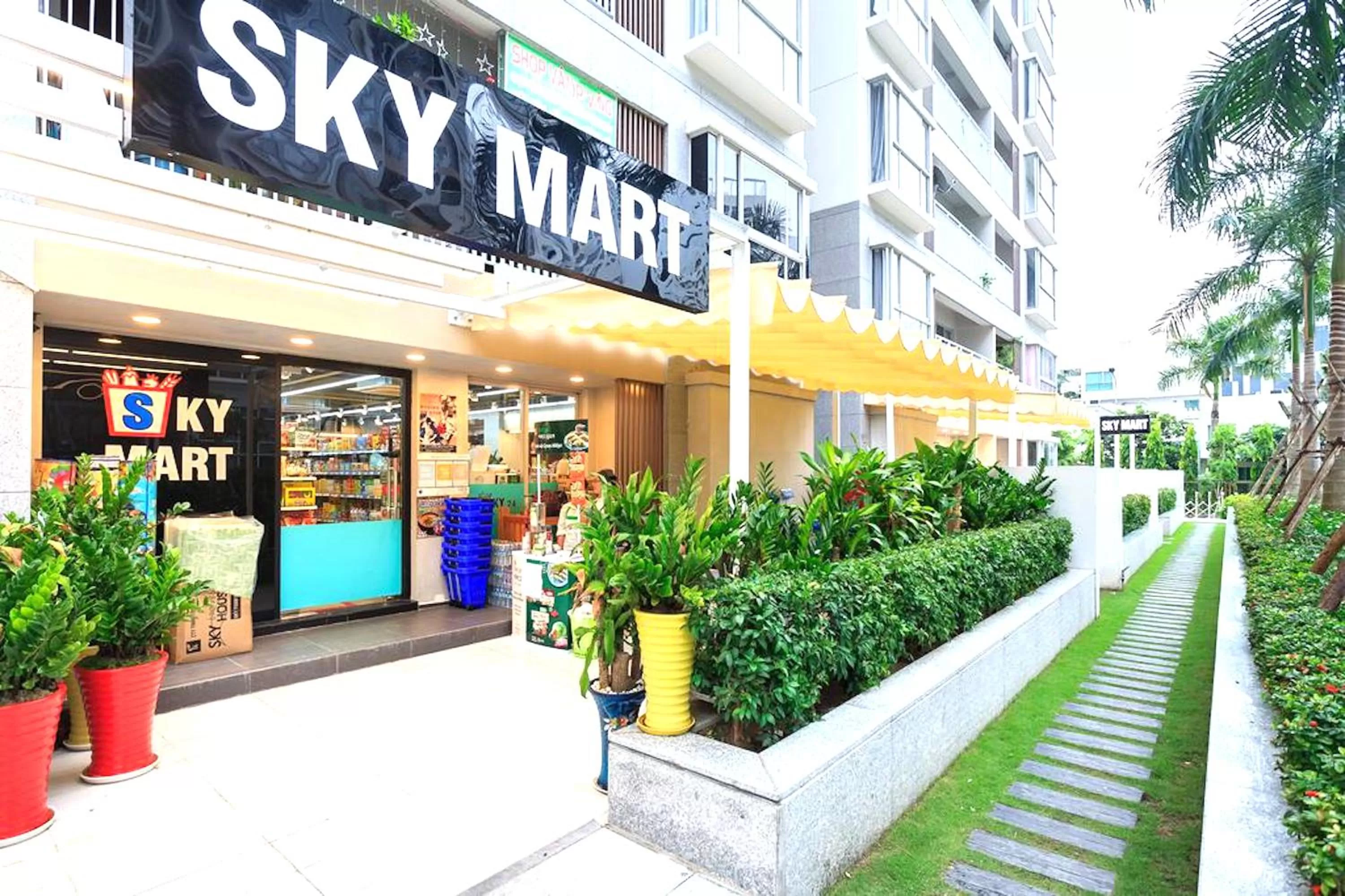 Property building in Scenic Valley Suite