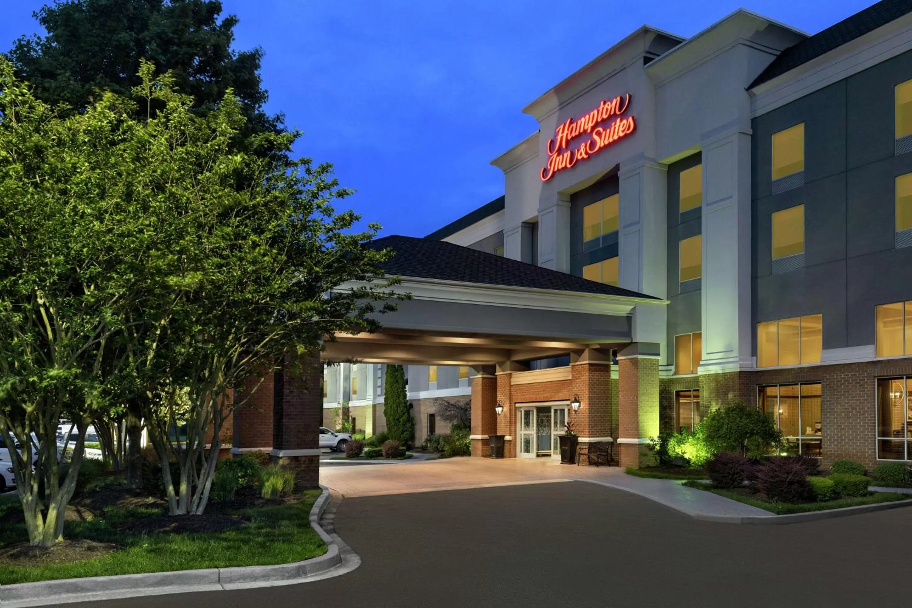 Property building in Hampton Inn & Suites Fruitland