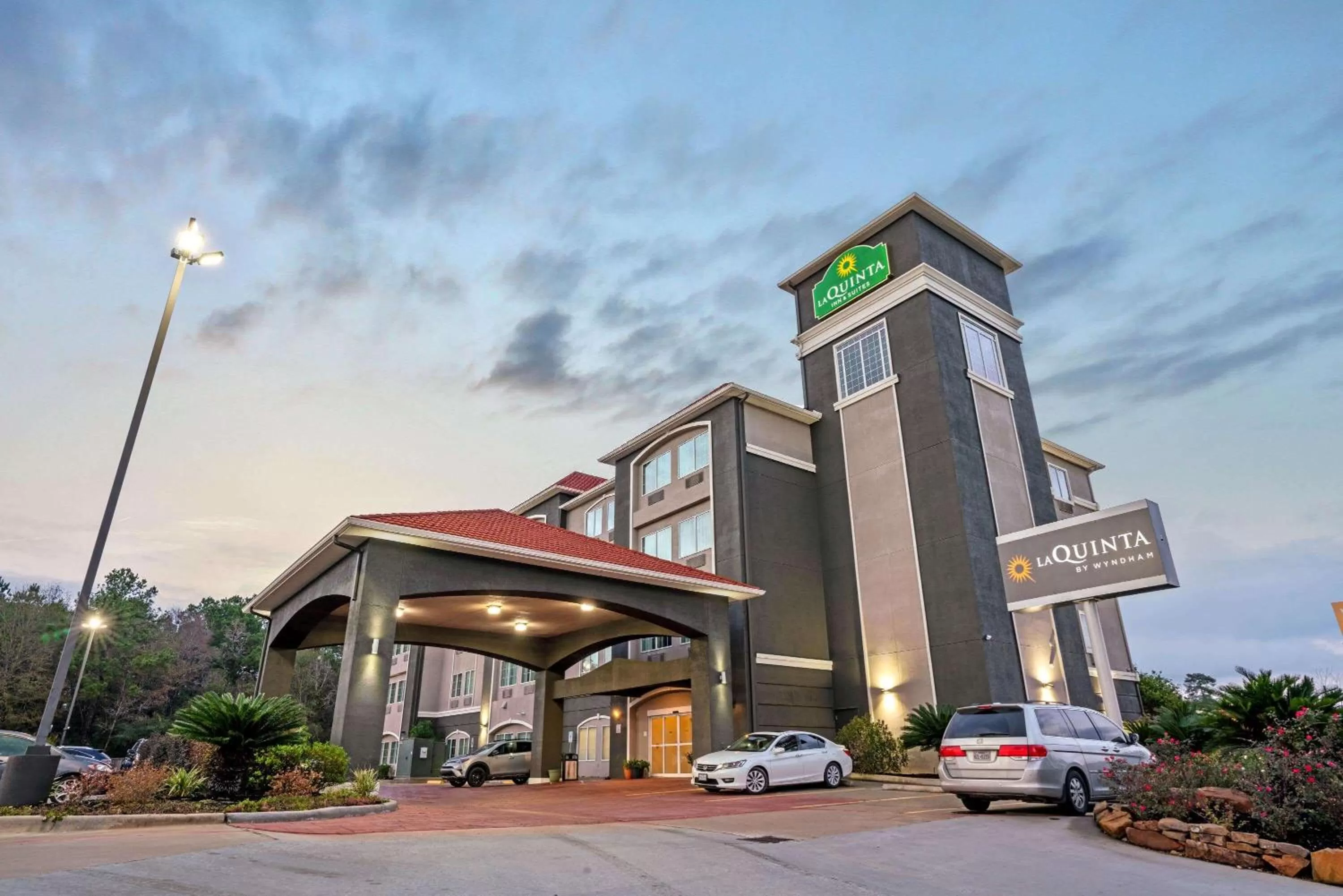 Property building in La Quinta by Wyndham Houston - Magnolia