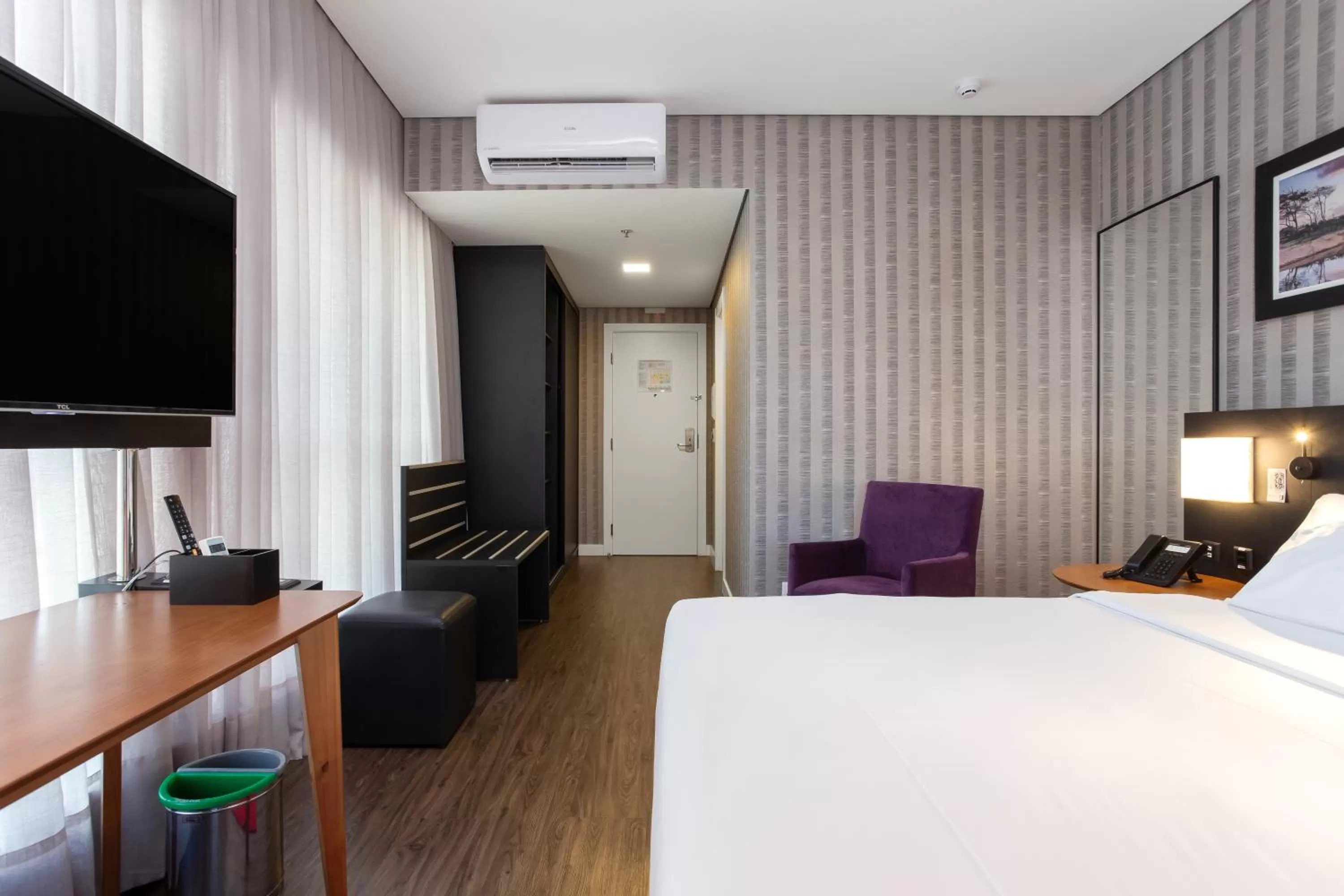 Photo of the whole room, Bed in Hilton Garden Inn Praia Brava